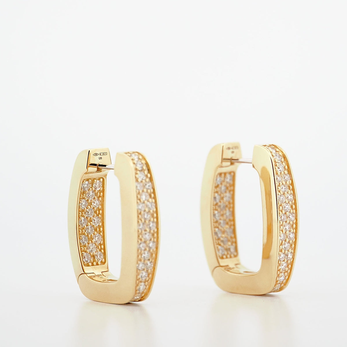 Ohrringe mit Diamant-Pavé