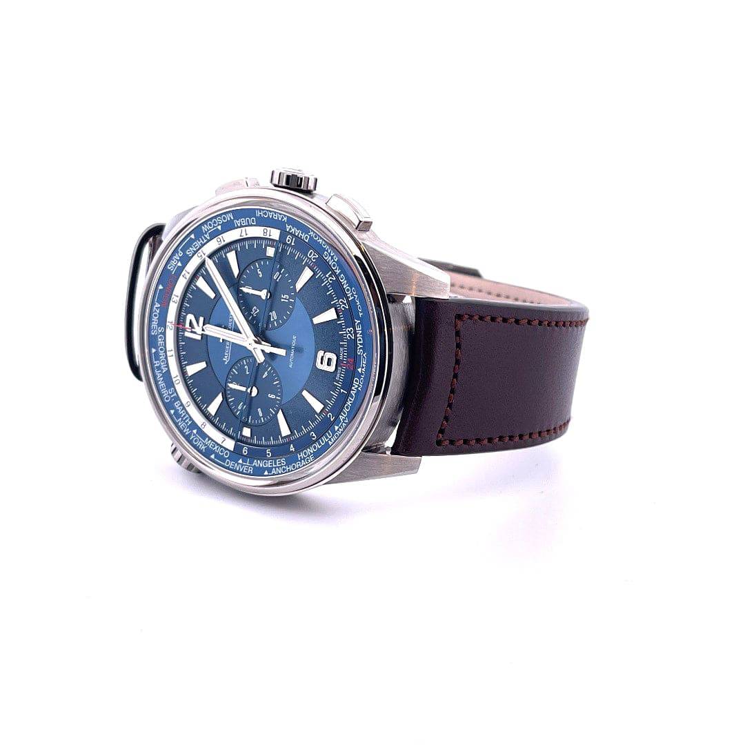 Jaeger LeCoultre Polaris in Stahl mit blauem Zifferblatt und braunem Lederarmband aus der Seitenansicht