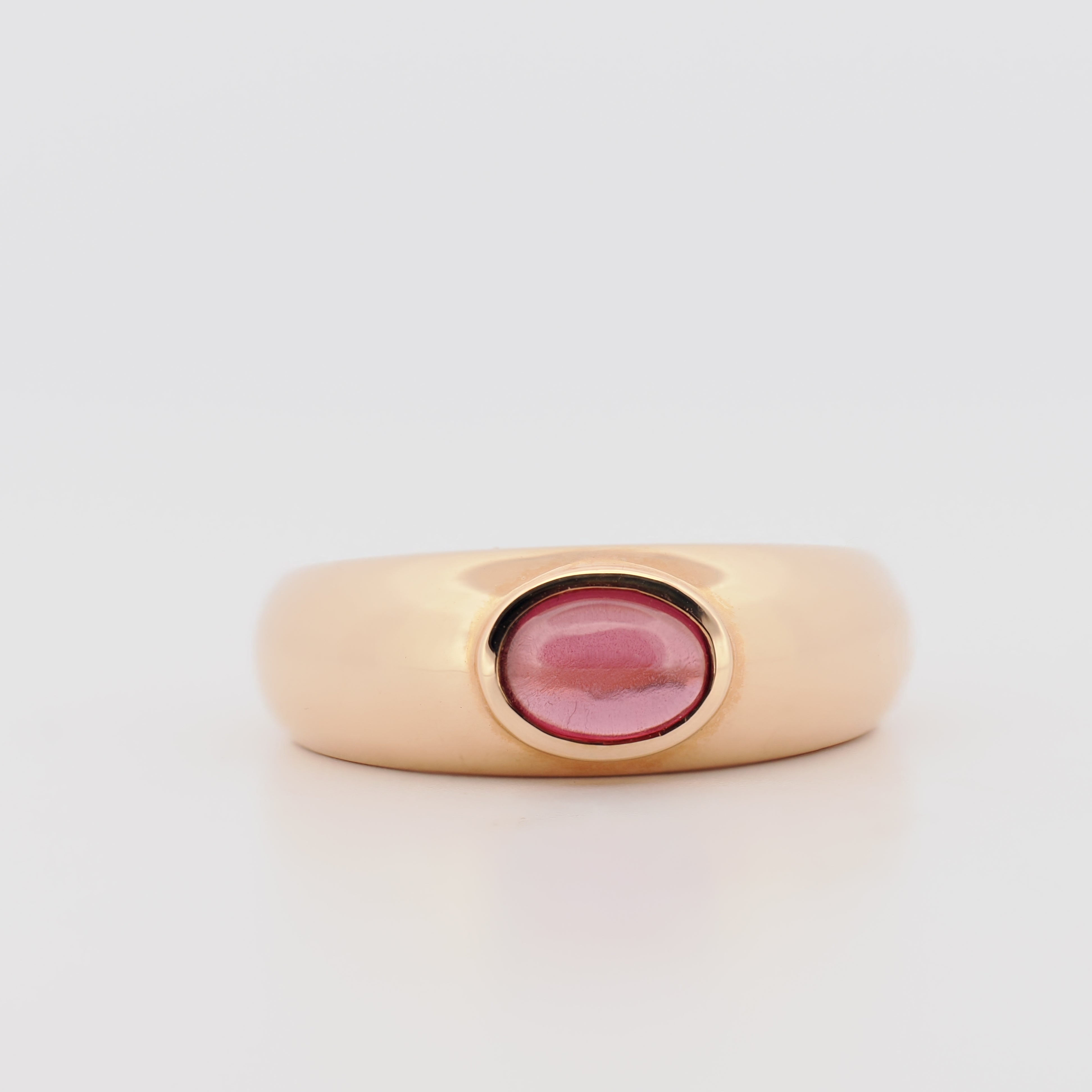 Desiree Sielaff Ring 'Lily' aus Roségold mit pinkem Turmalin-Cabochon