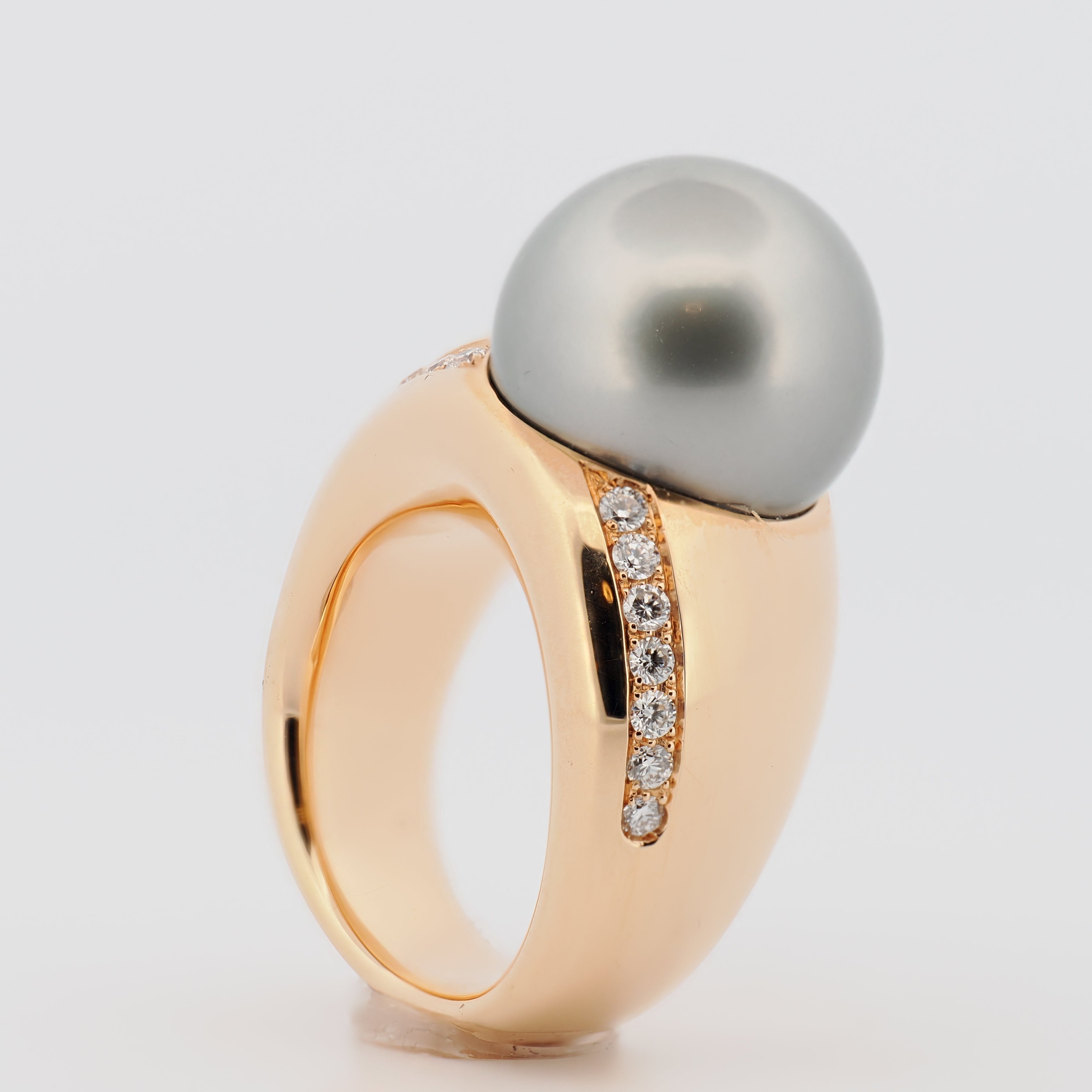 Ring mit Tahiti Perle und Diamanten