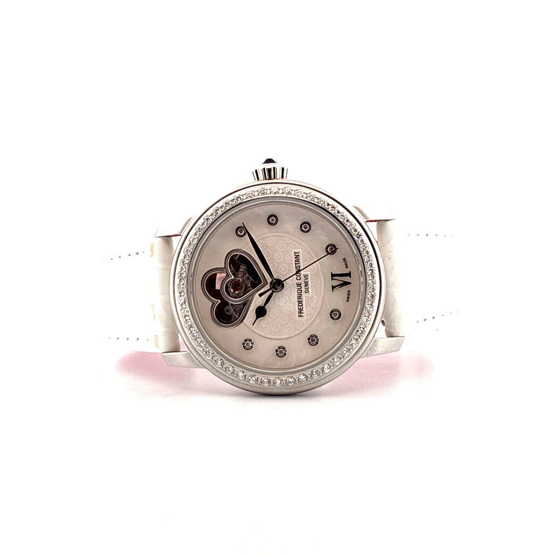 Frederique Constant Ladies Automatic Double Heart Beat 34mm mit Herzöffnung und Diamantlünette auf weißem Band