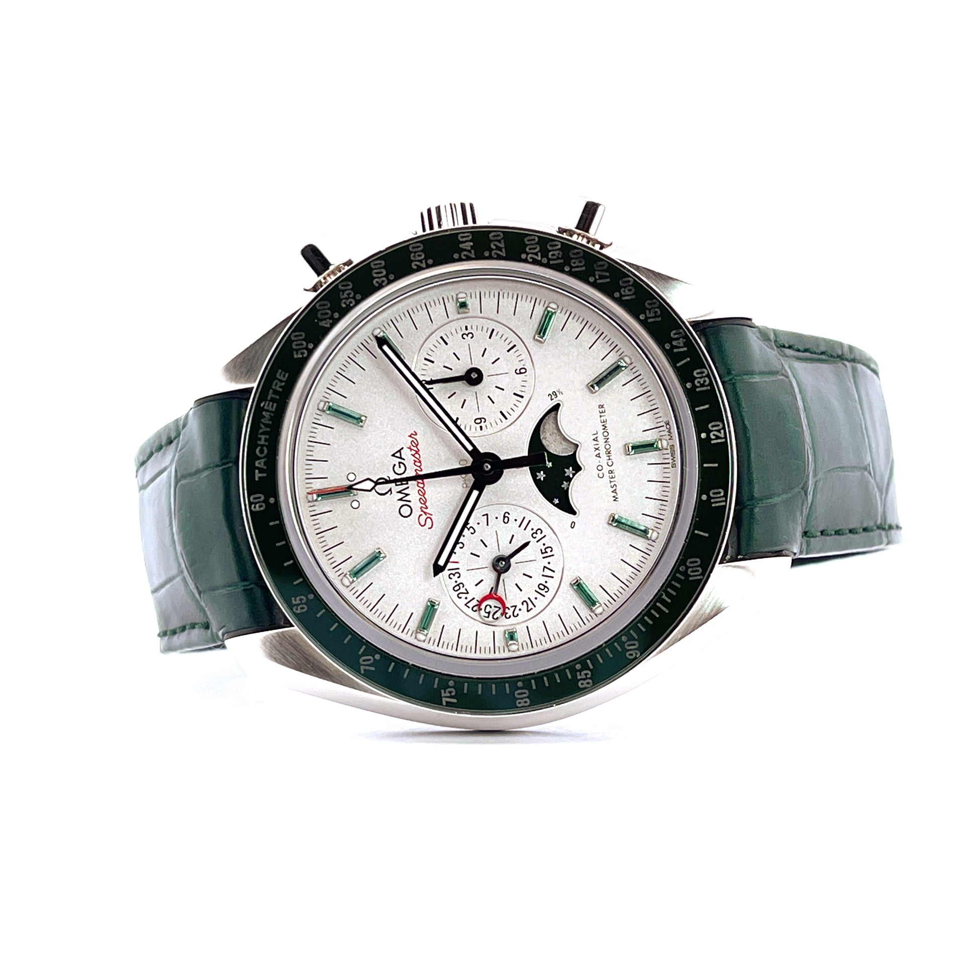 Omega - Speedmaster Moonwatch Moonphase Platin & Smaragd - Juwelier Spliedt