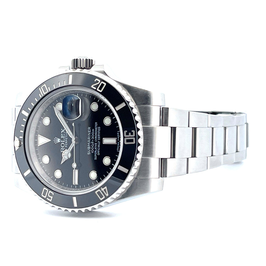 Submariner Date 116610LN / Box and Papers / -2019-