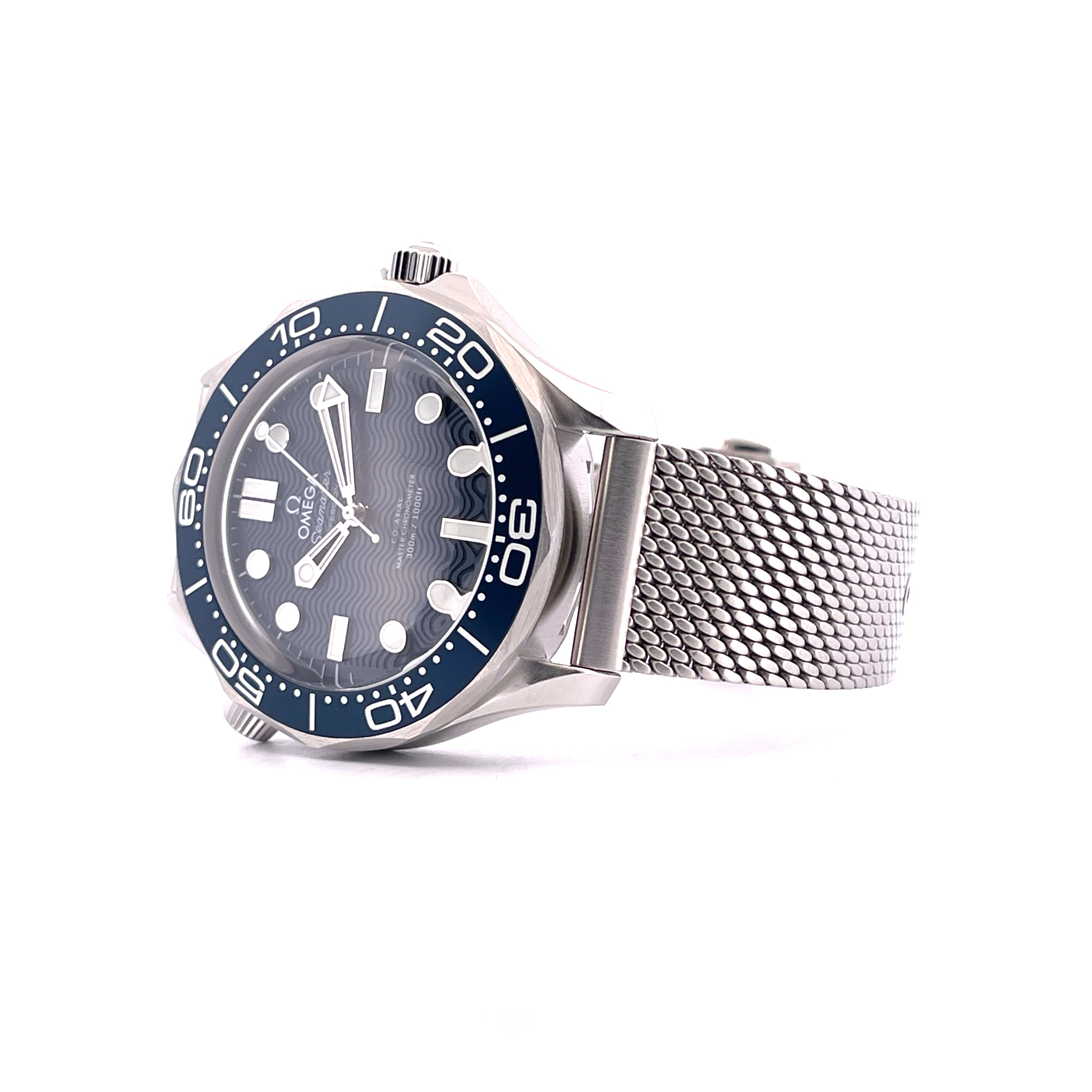 Seamaster Diver 300M James Bond / like new / Full Set / 2025