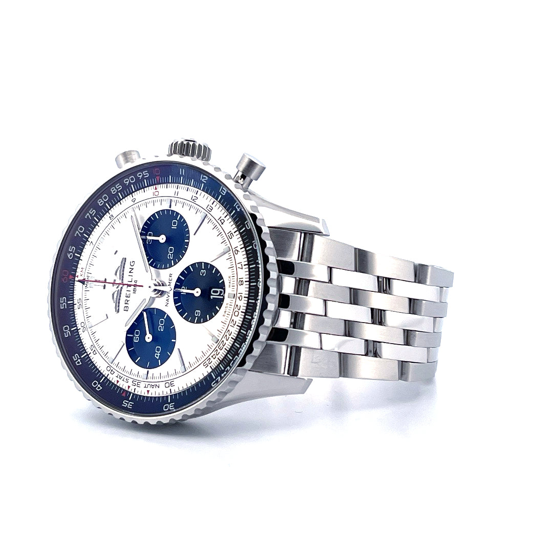 Navitimer 1 B01 Chronograph 43 Silver blue (2021)