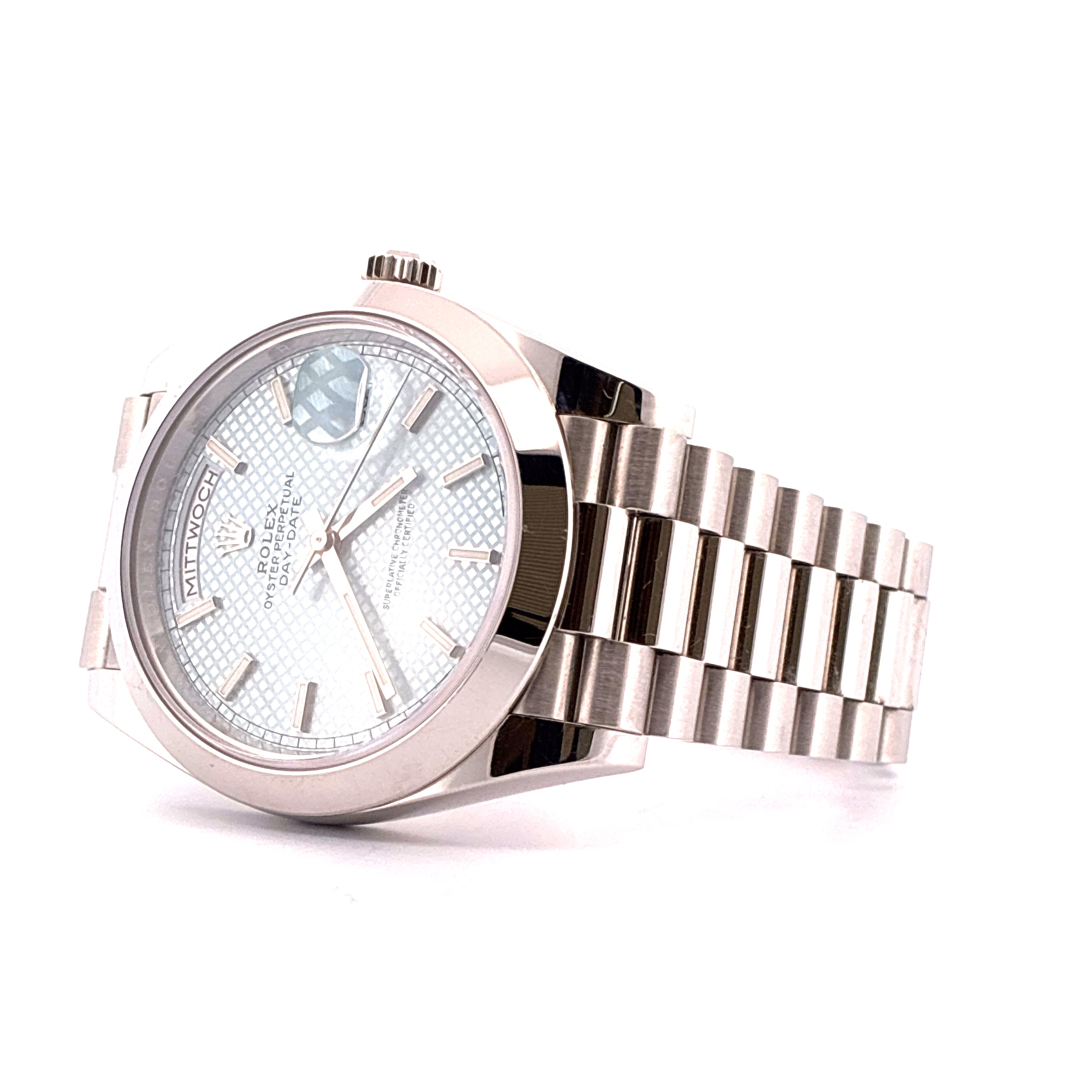 Day-Date / Ice Blue Dial / Waffle / Platinum / Link Adjustment / Full-Set / 2019