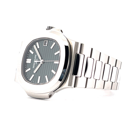 Patek Philippe Nautilus 5711/1A-014 Green (2021) -Ungetragen-