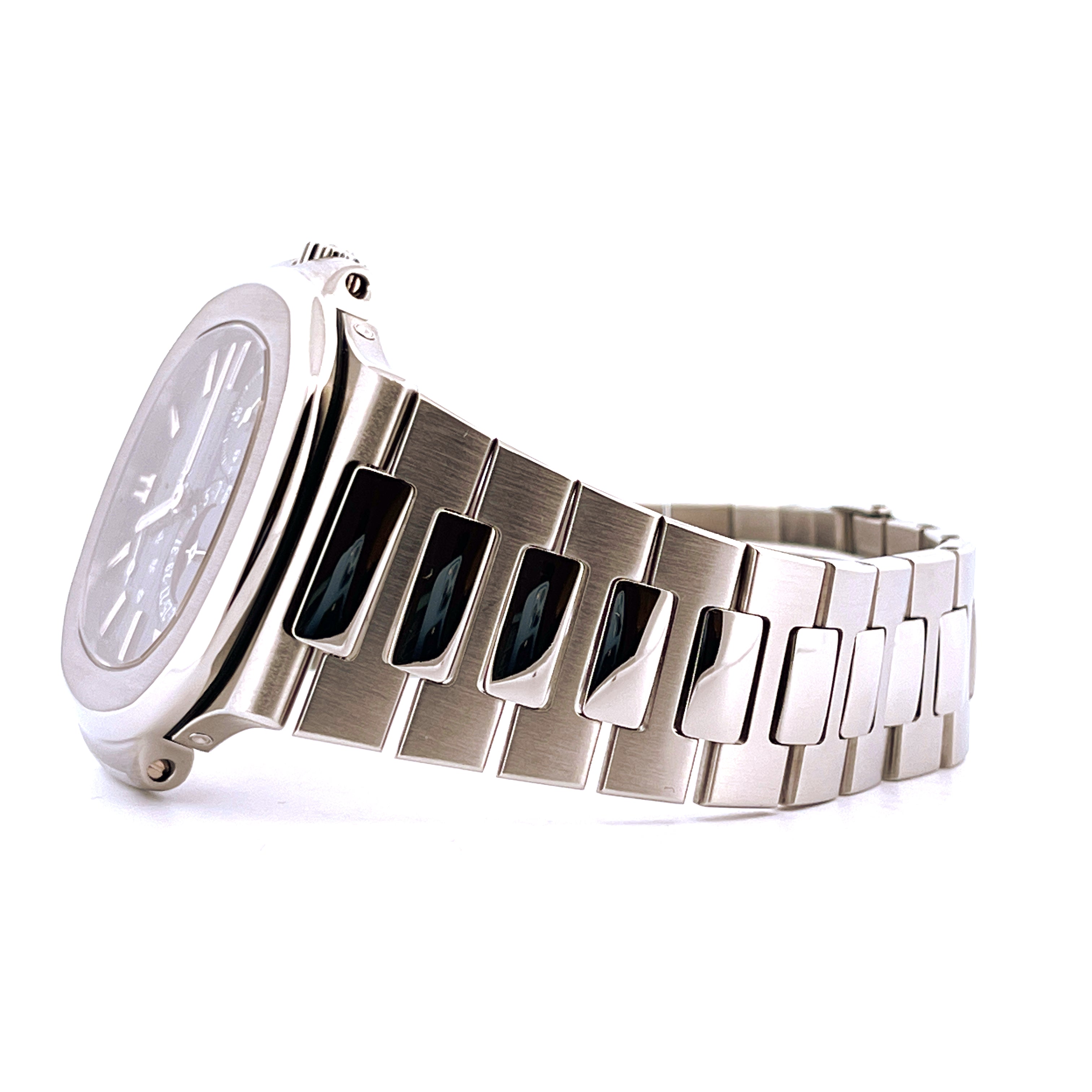 Patek Philippe - Patek Philippe Nautilus 5712/1A-001 - Juwelier Spliedt