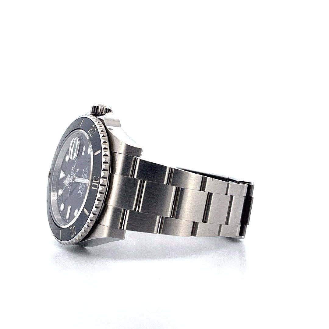 Submariner Date / 41 mm / schwarze Lünette / Full Set (2022) - Juwelier Spliedt