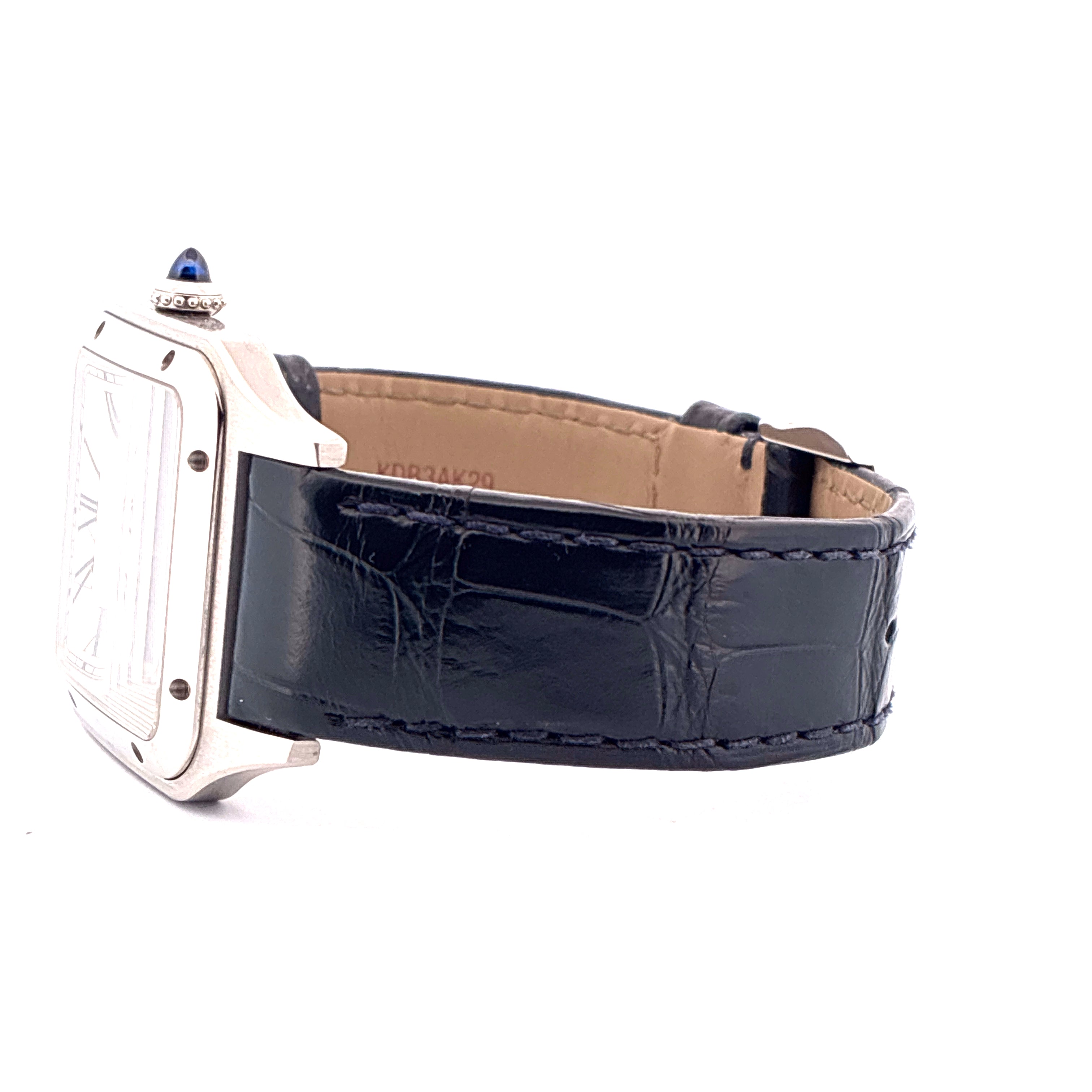 Cartier Santos Dumont aus Edelstahl mit blauem Lederarmband und silbernem Zifferblatt in Seitenansicht