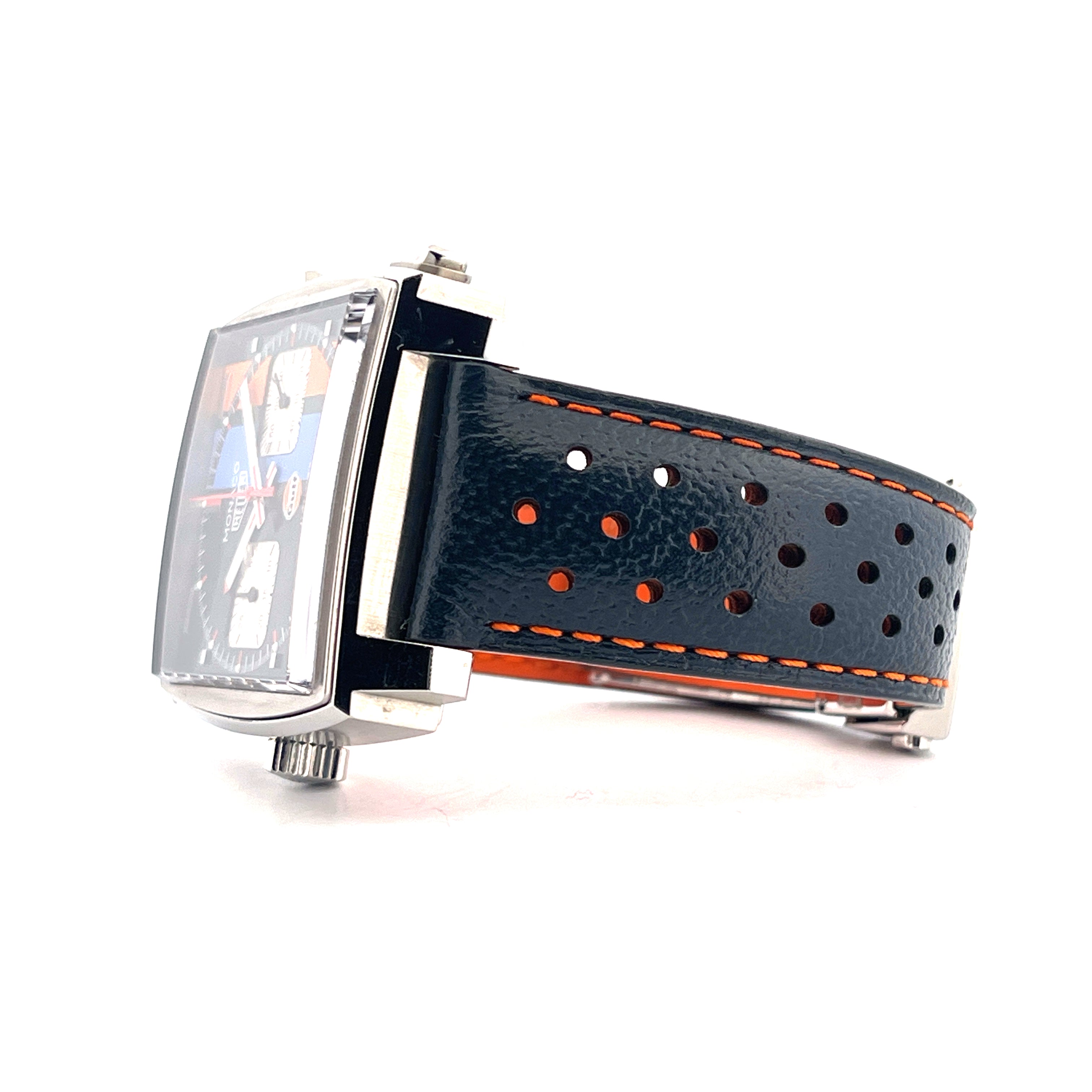 Tag Heuer Monaco Gulf aus Stahl mit dunkelblauem Locharmband und orangefarbener Naht