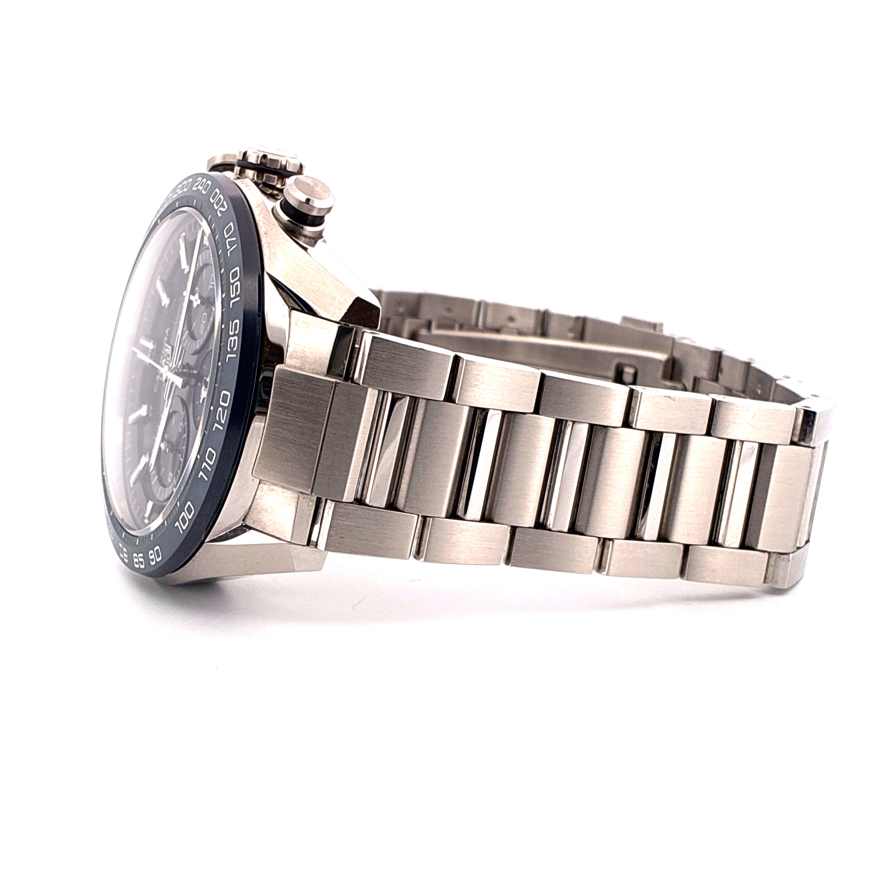 Tag Heuer Carrera Stahl-Chronograph mit blauem Zifferblatt und Stahlband, gute Erhaltung