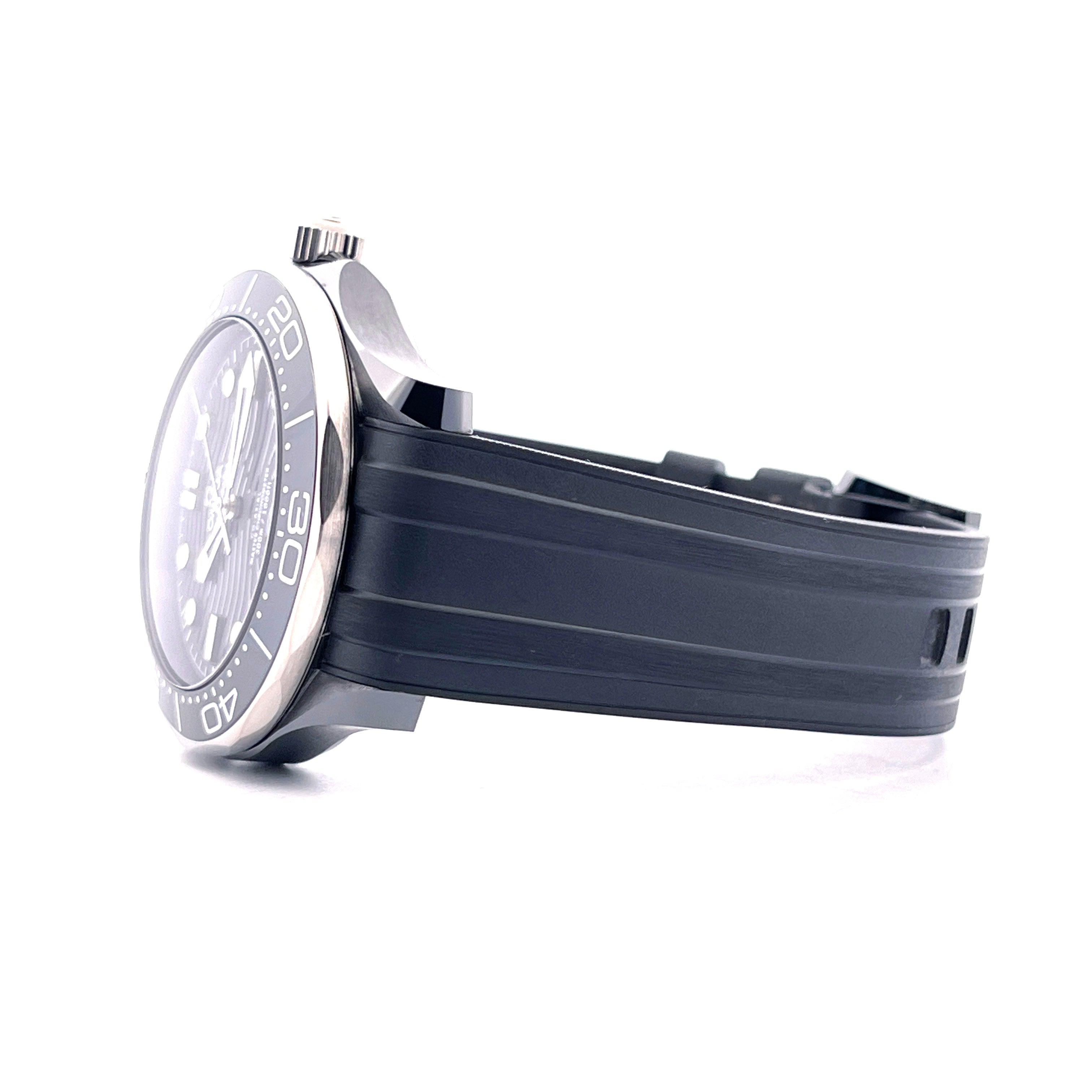 Omega - Seamaster Diver 300 M Ceramic Titan / Full Set / very good Condition / 2019 - [product_sku]