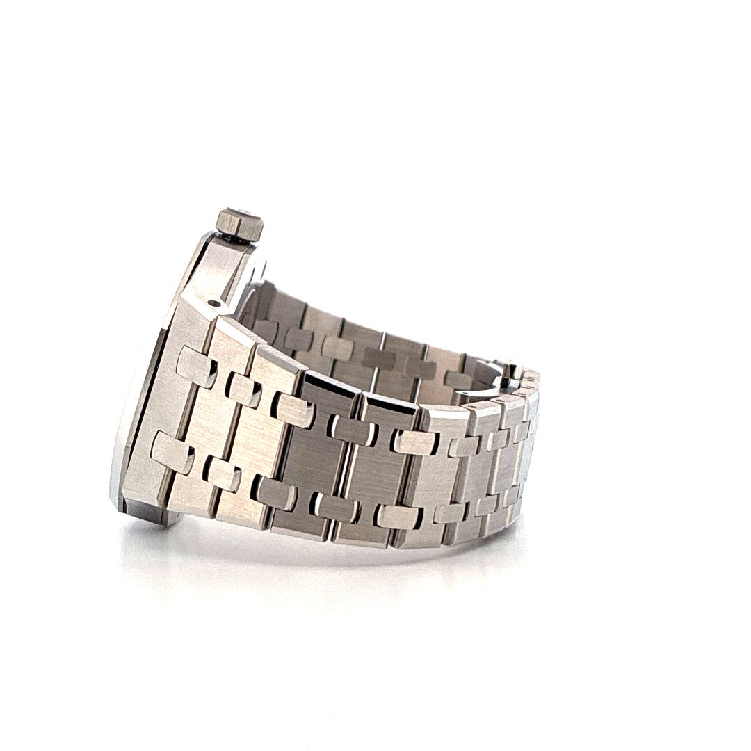 Audemars Piguet Royal Oak 37mm Eisblau (2024)