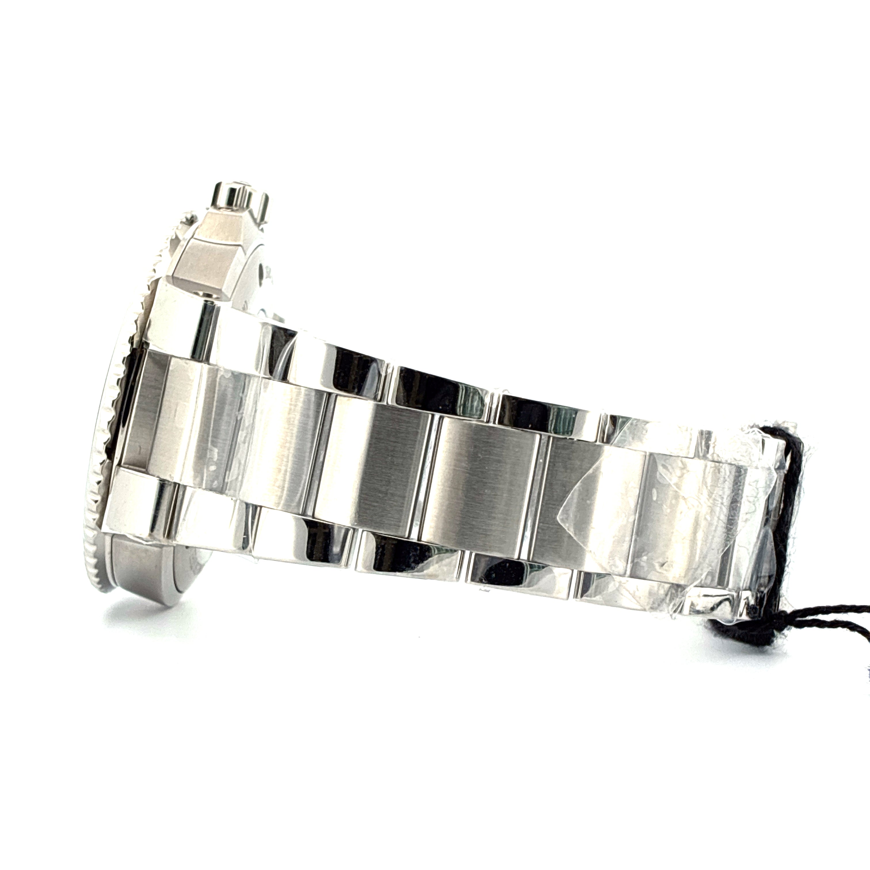 Oris - Aquis Date / Green Dial / Stainless Steel / Like New / 2025 - [product_sku]