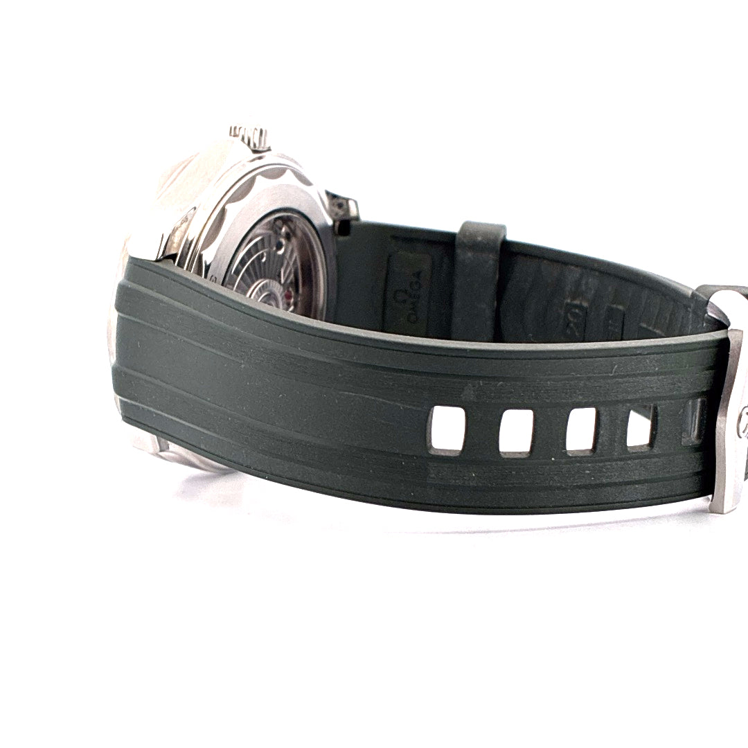 Seamaster Diver 300m / grün / Kautschuk (2023)
