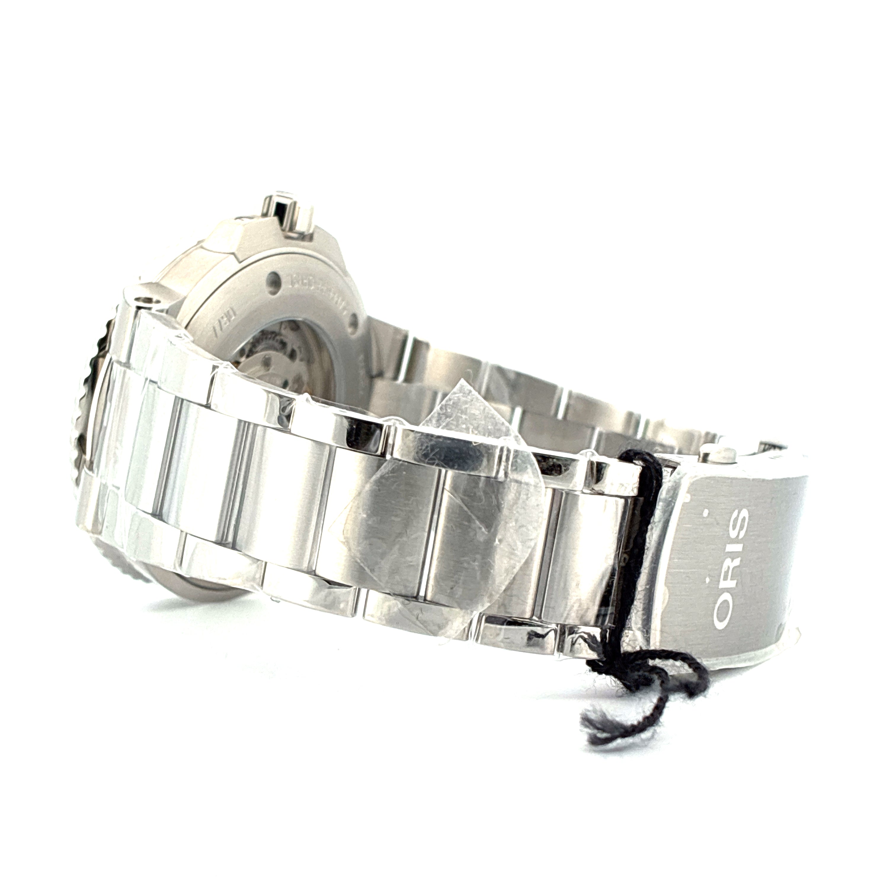 Oris - Aquis Date / Green Dial / Stainless Steel / Like New / 2025 - [product_sku]