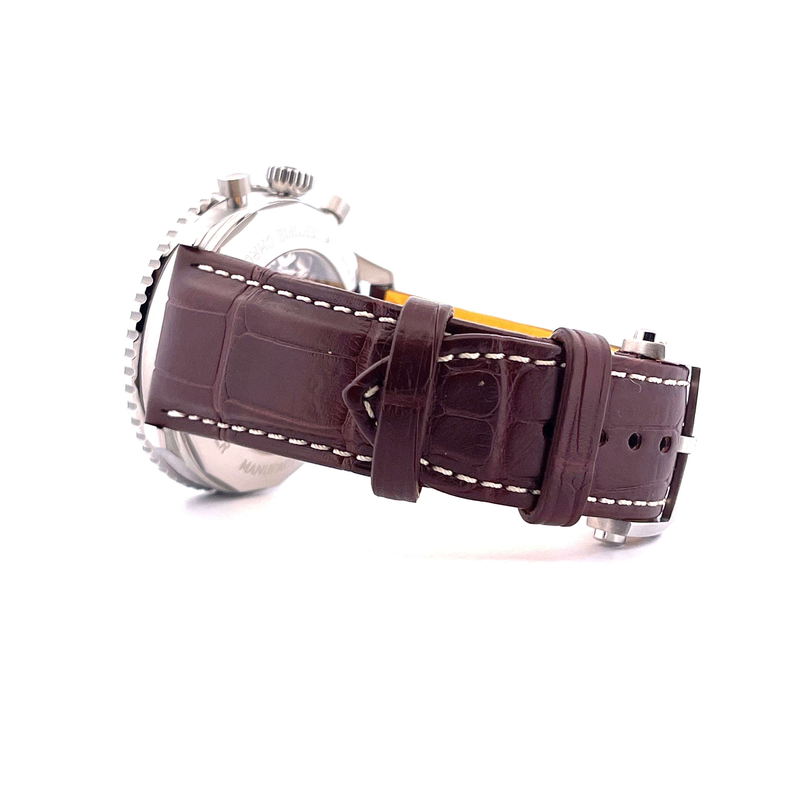 Breitling Navitimer B01 Chronograph 46 Lederarmband braun und Edelstahlgehäuse aus der Seitenansicht