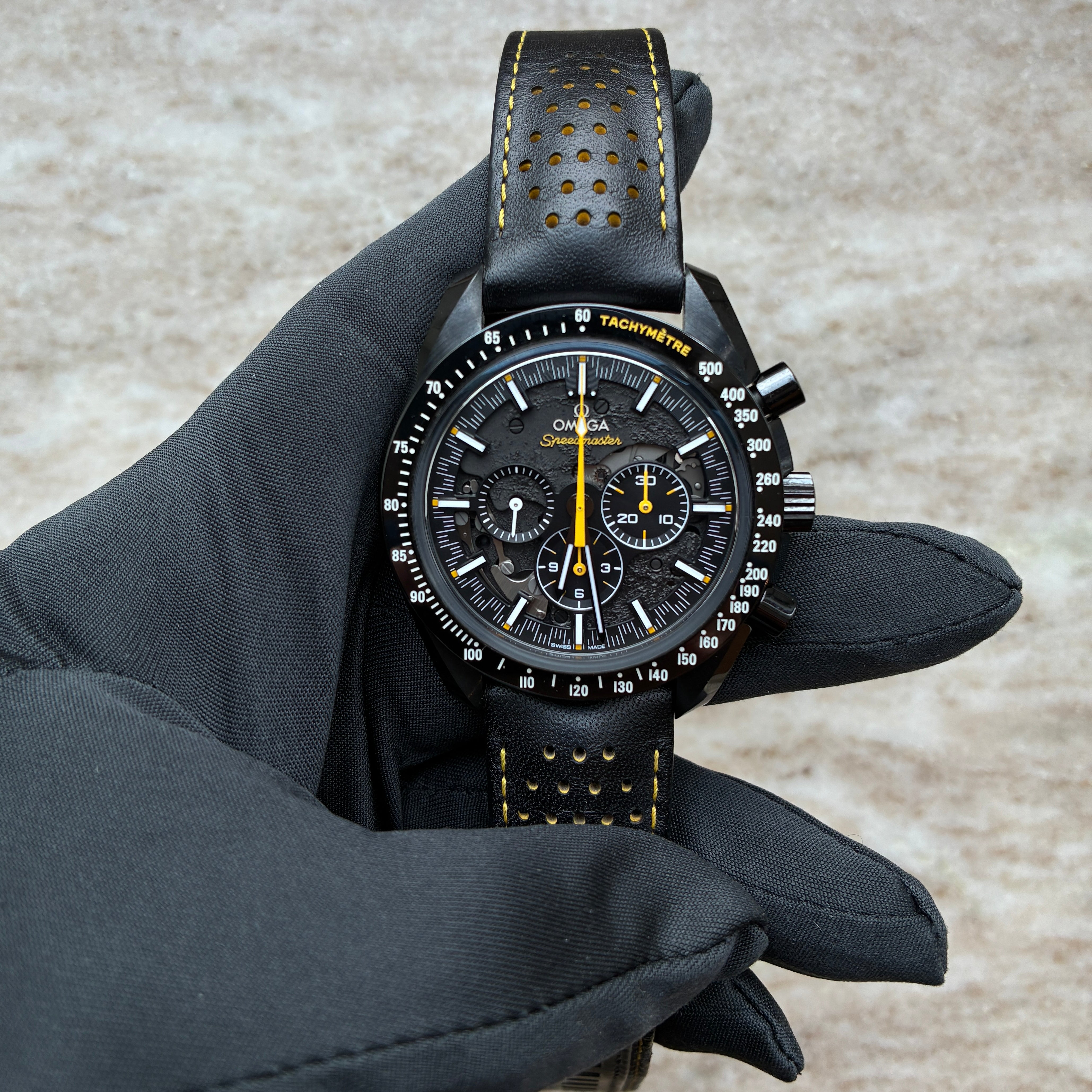 Omega - Speedmaster Dark Side Of The Moon / APOLLO 8 / very good condt. / Full-Set / 2019 - [product_sku]