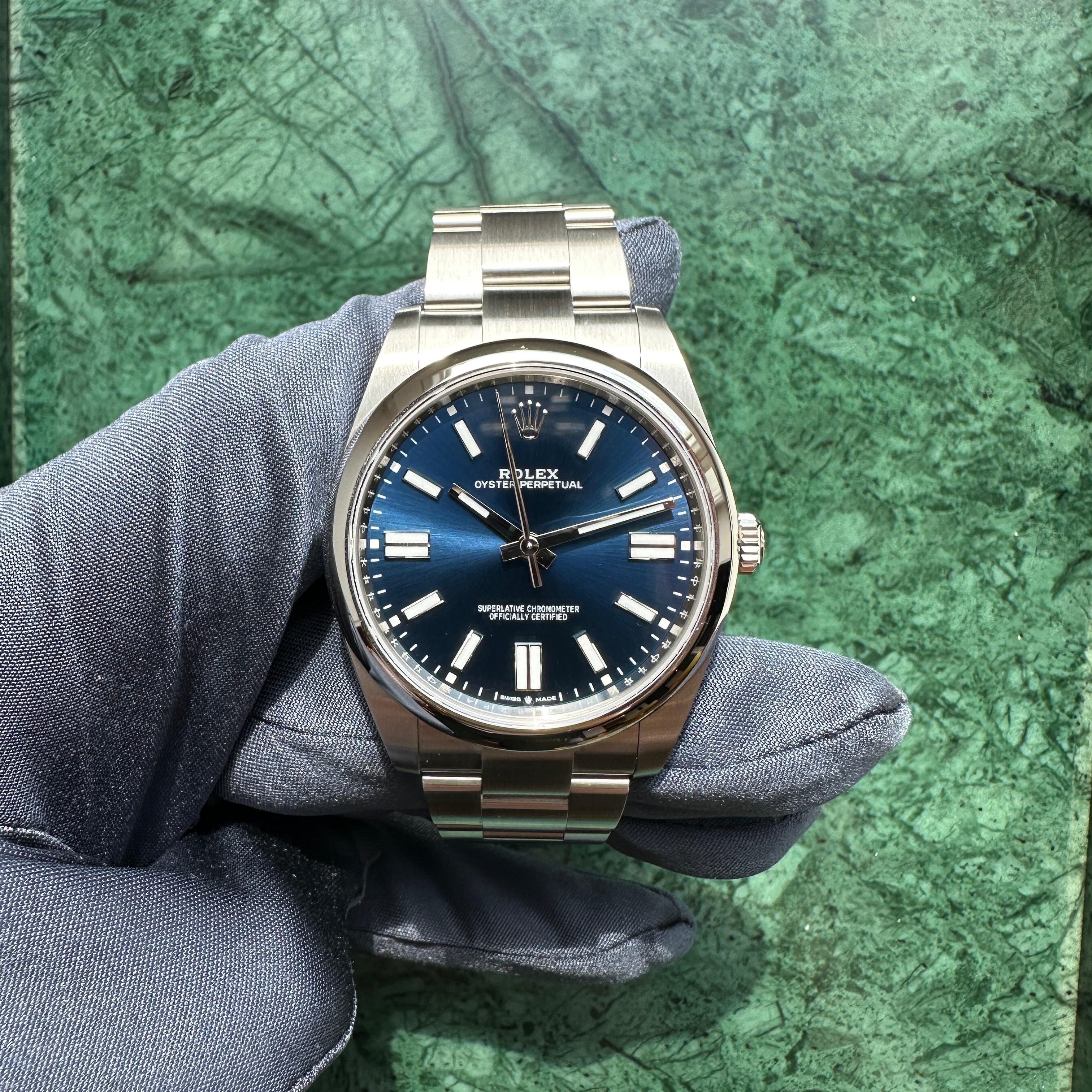 Oyster Perpetual 41 Blue / Germany / like new / perfect Condition / Full Set + Invoice / 2024