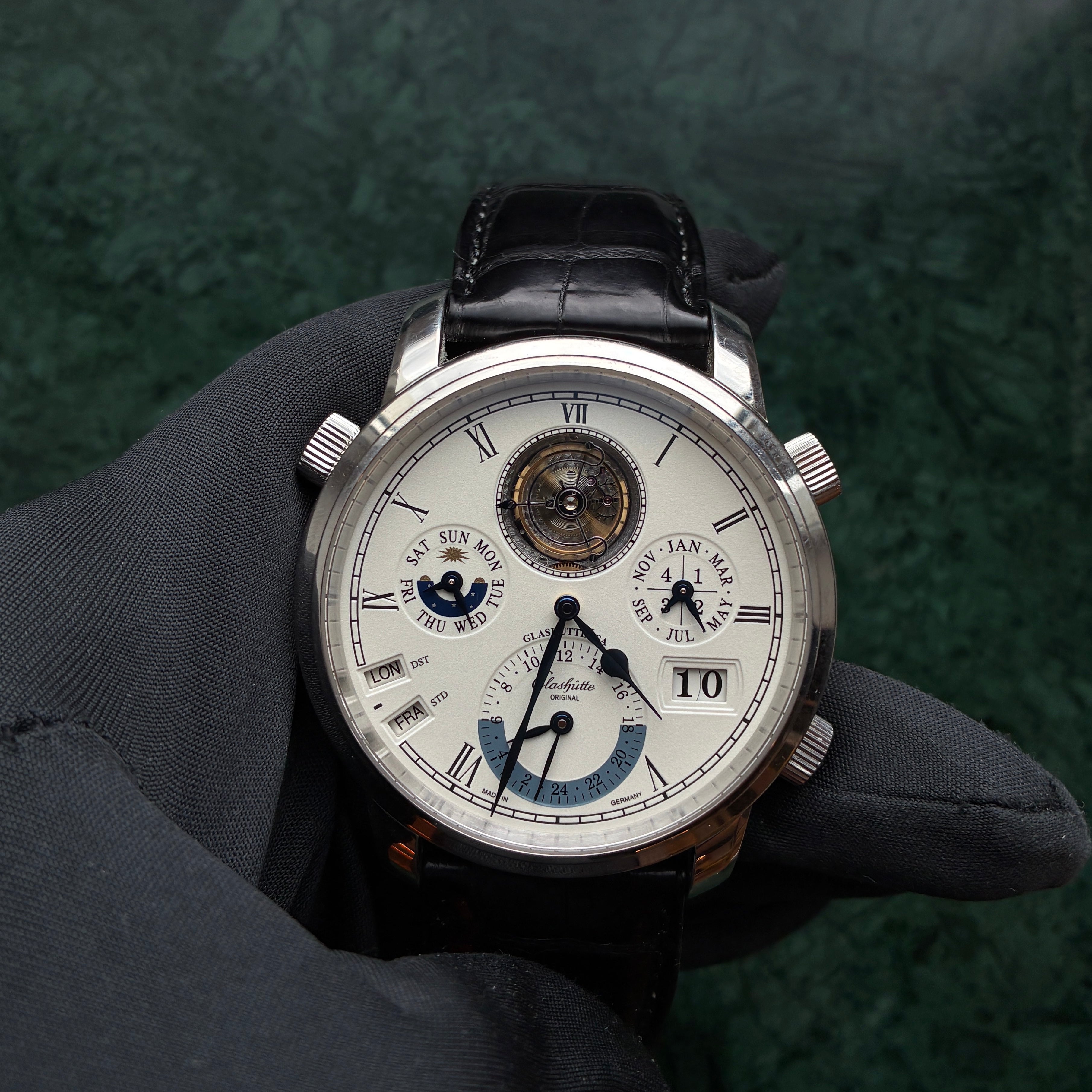 Grande Cosmopolite Tourbillon / Limited Edition of 25 / Platinum / Watch Winder Premium Set / on stock / folding clasp / 2020