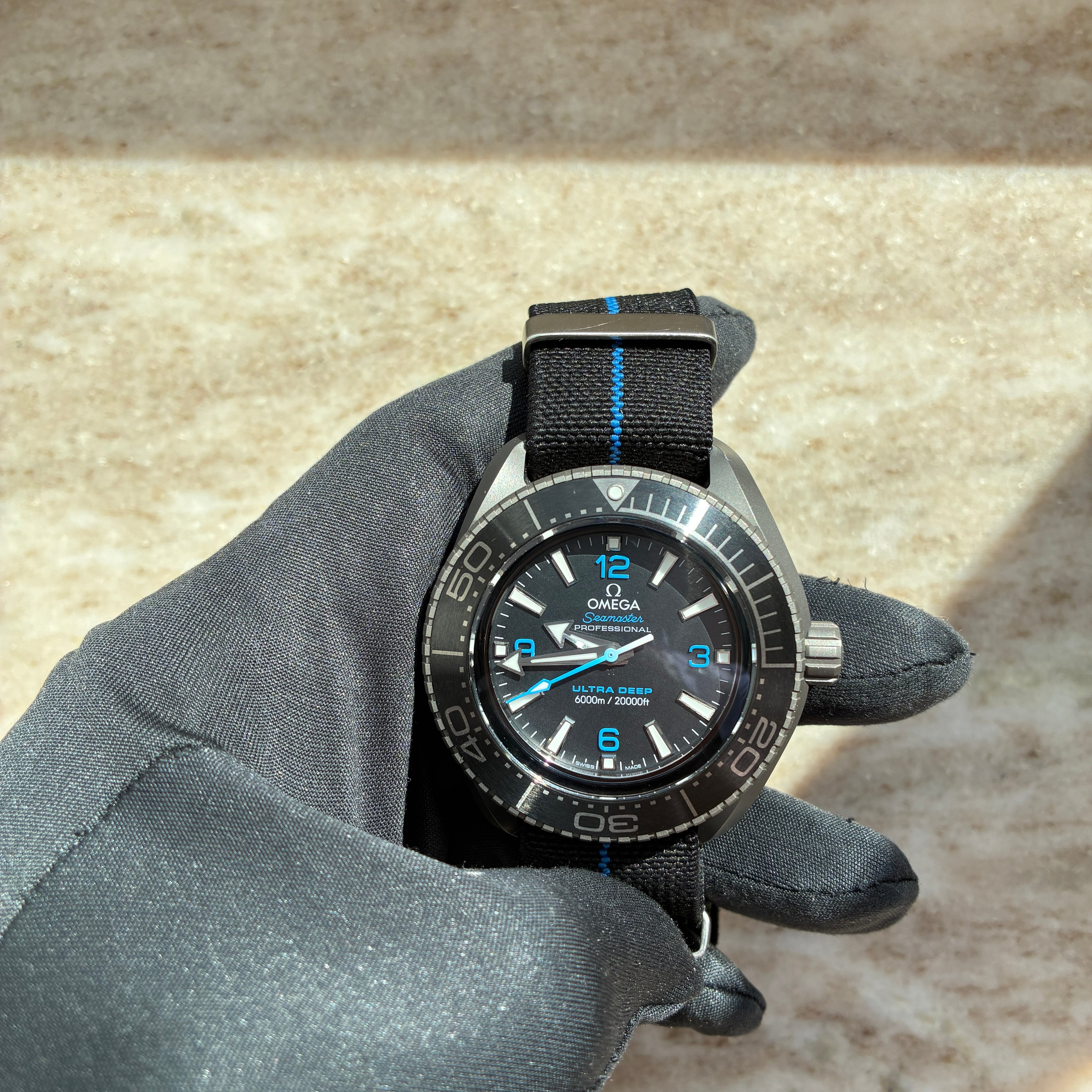 Seamaster Ultra Deep 6000M / very good condt. / second streep / Titan / Full-Set 2023