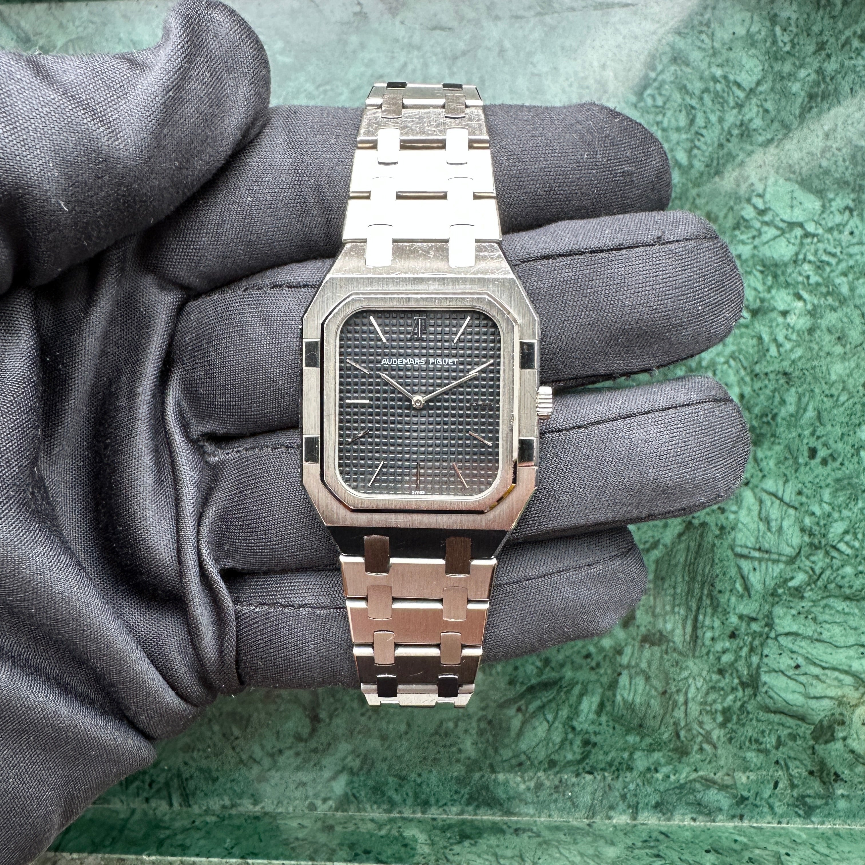 Royal Oak 6009ST NO QUARZ Dial / very good Condition / Petite Tapisserie / B-Serie April 1982