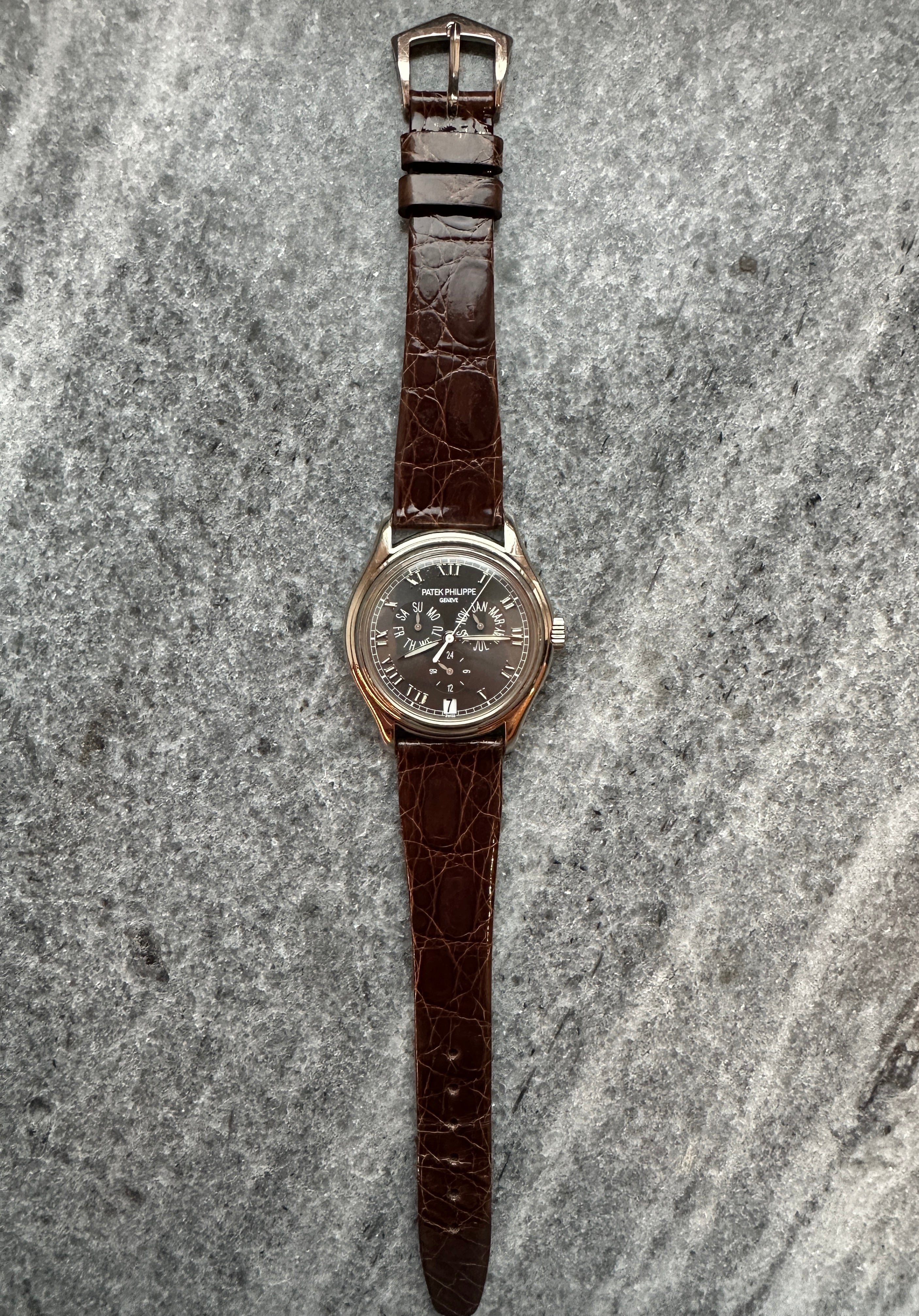 Annual Calendar 5035G-012 Whitegold / Service 2025 / -2001-