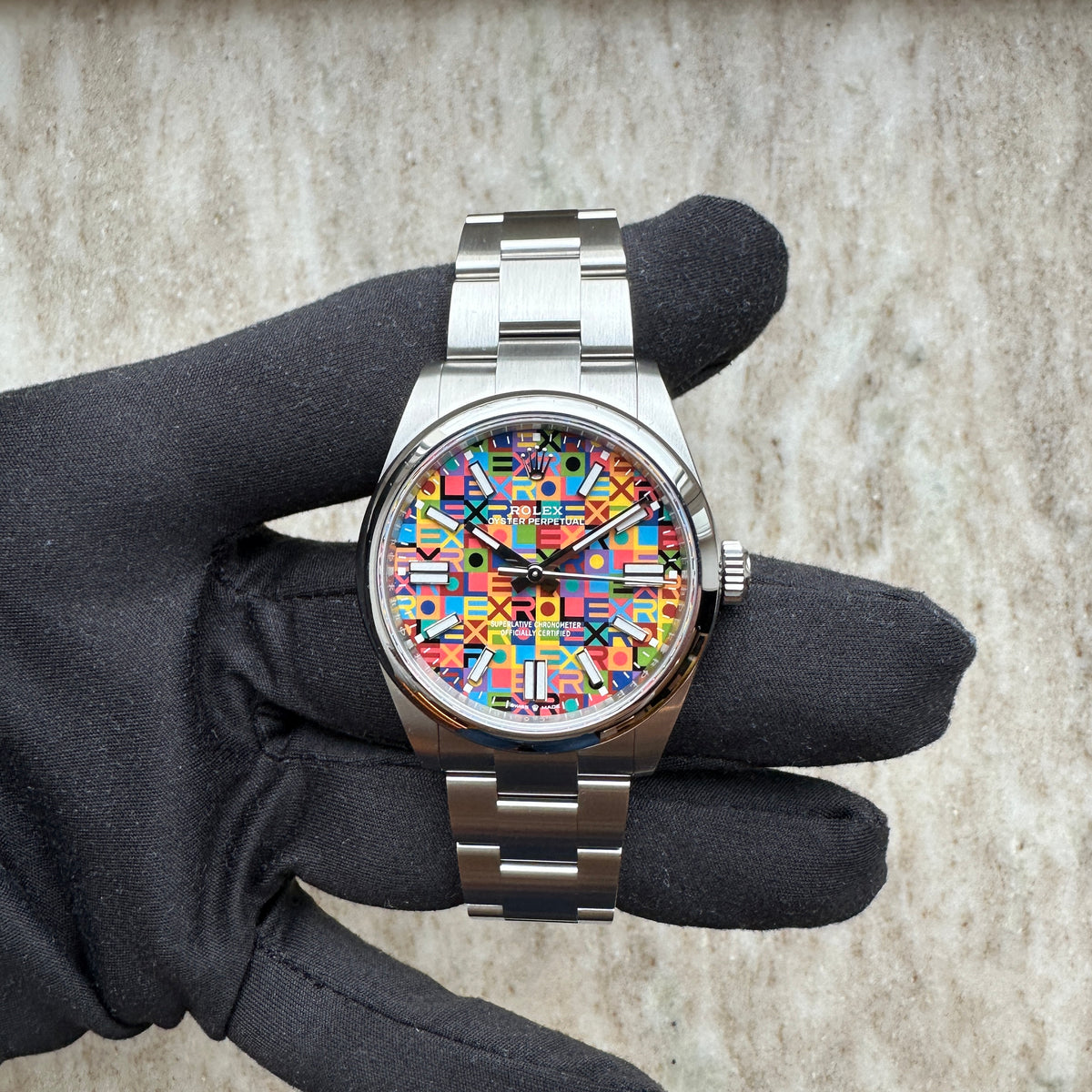 Oyster Perpetual 41 Multicoloured Jubilee Motif Dial 134300 / Unworn / Box and Paper / Aug. 2026 - Juwelier Spliedt