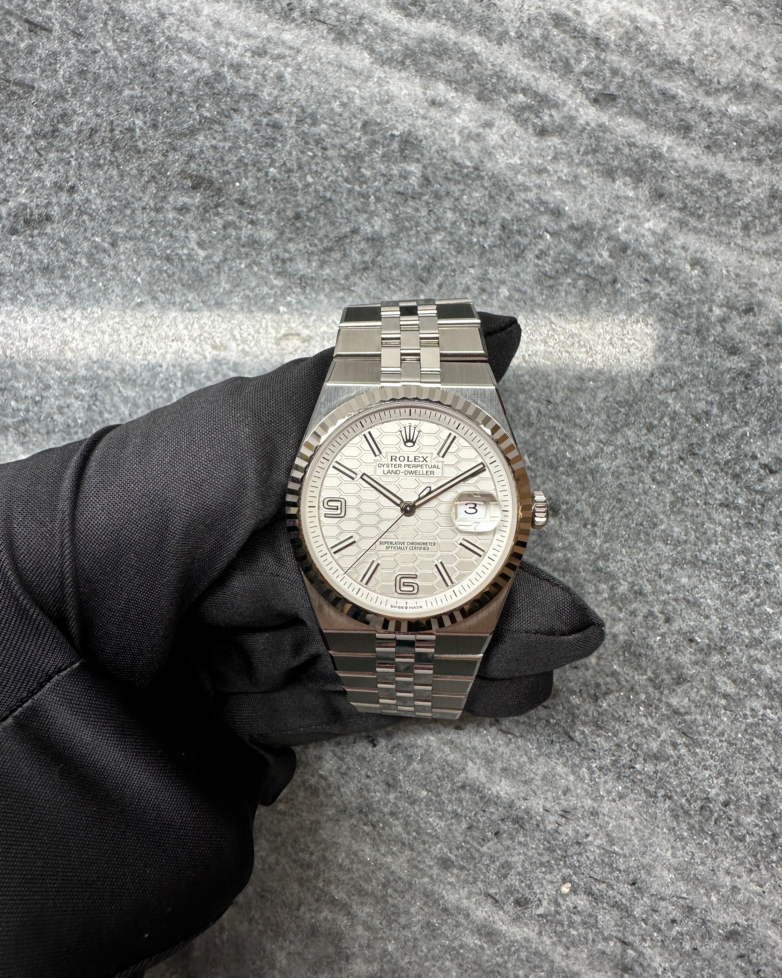 Land-Dweller 40 / premium Condition / 2025