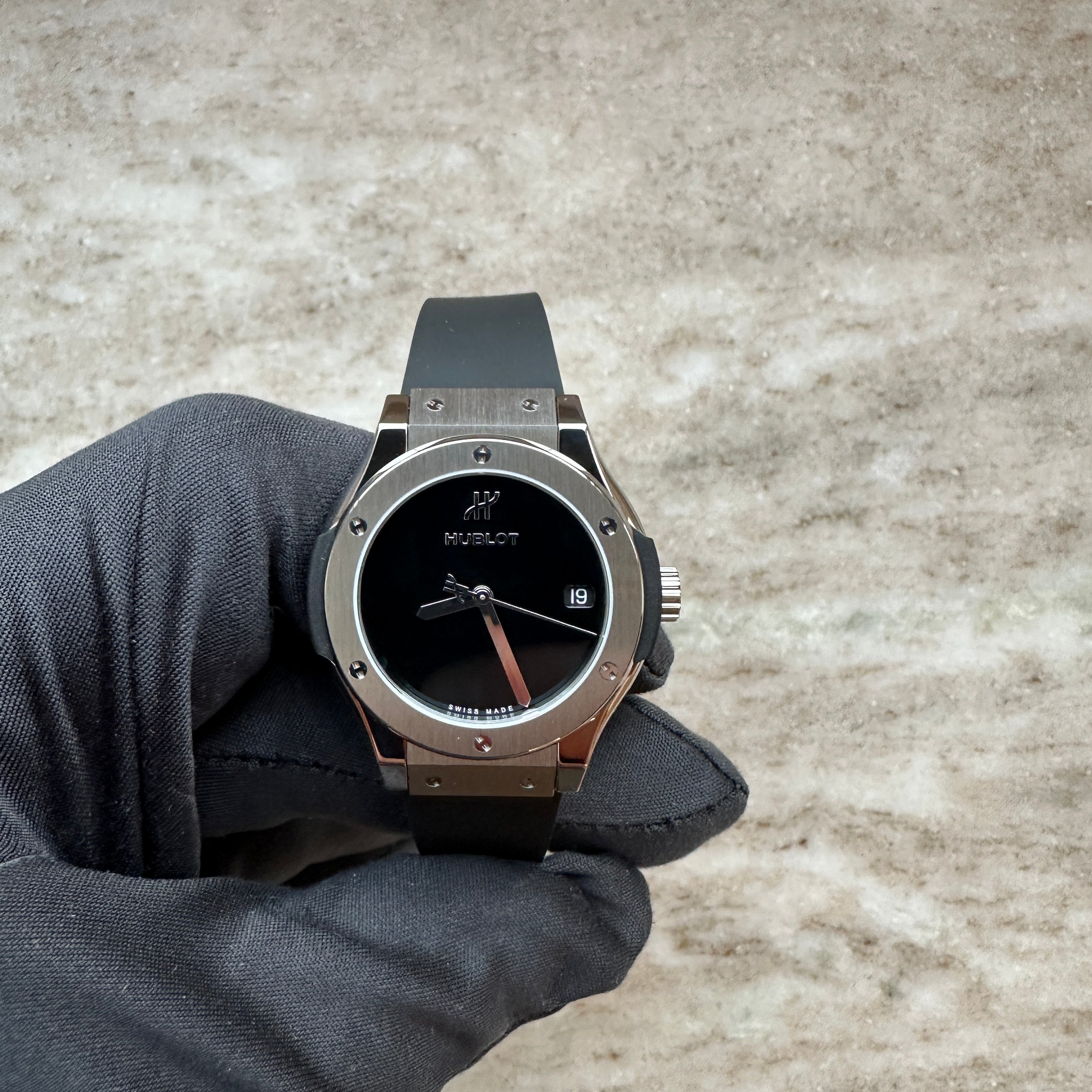 Hublot - Classic Fusion Original 33 mm Quarz / Box and E Warranty / Unworn / 2024 - [product_sku]