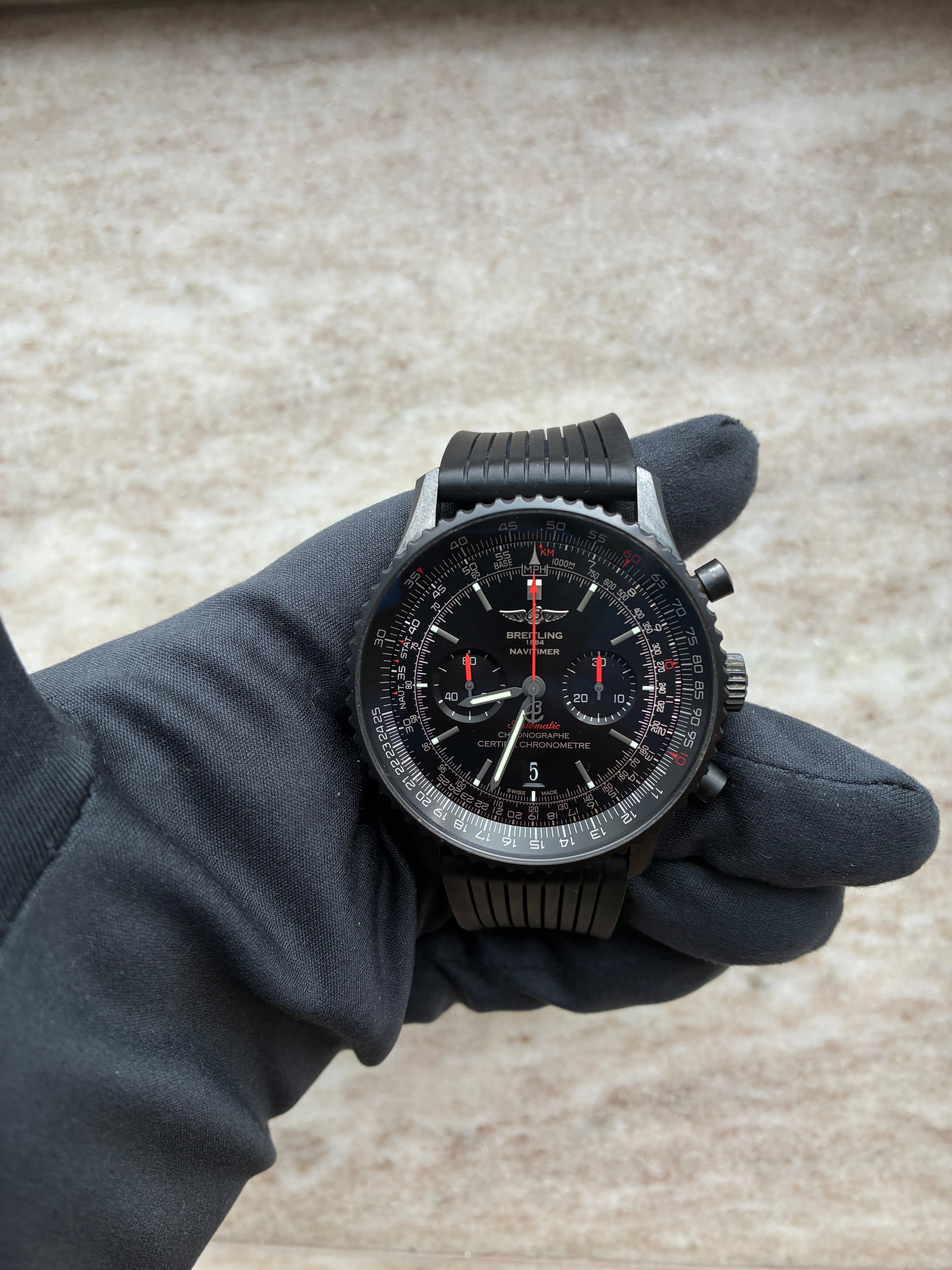 Navitimer B01 / Black steel / Full-Set / 2016