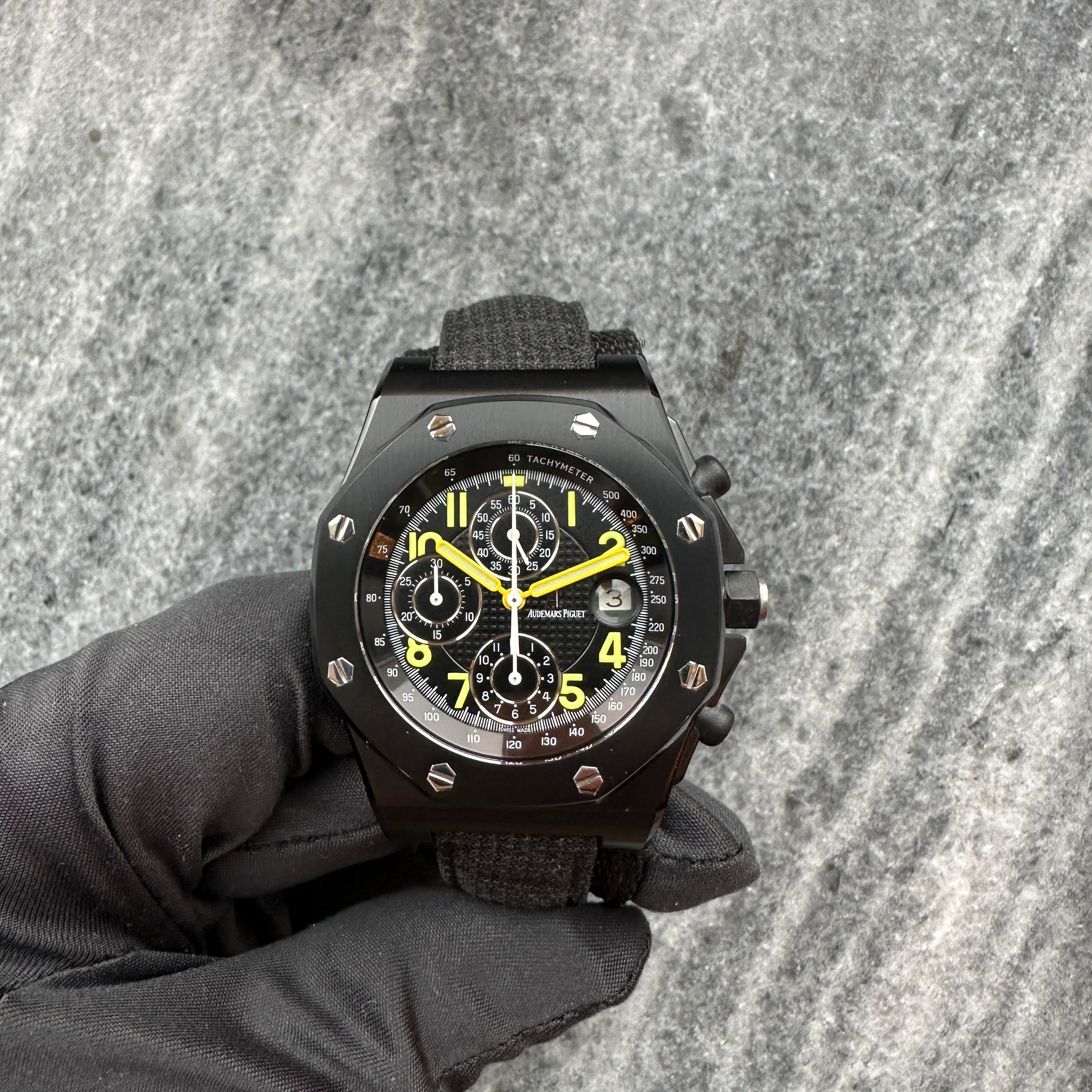 Royal Oak Offshore „End of Days“ Ref. 25770SN.OO.0001KE.01 Arnold Schwarzenegger Limited Edition 1 of 500 / Steel PVD / Full Set + second Strap / perfect Condition / 2000