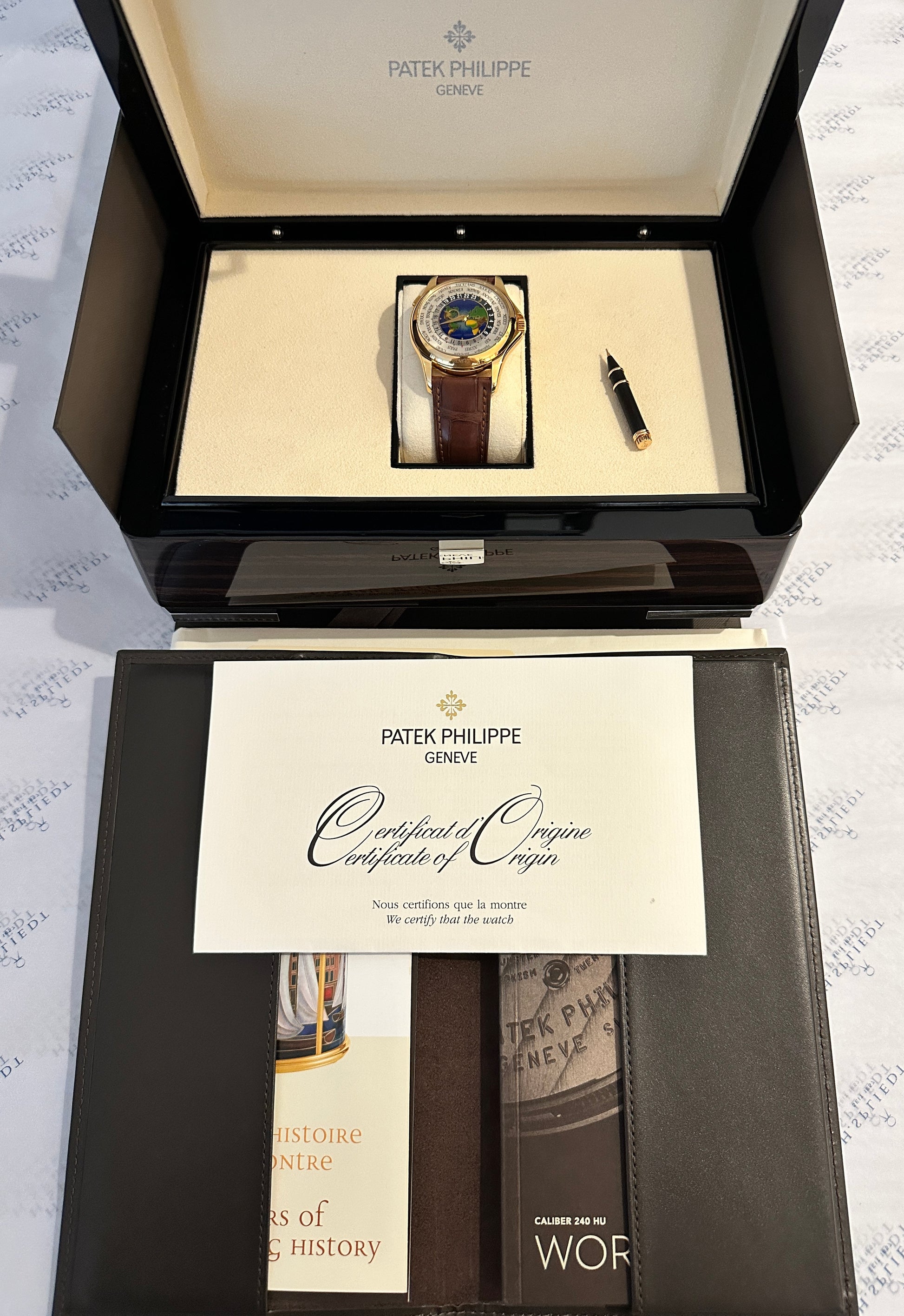 Patek Philippe - Patek Philippe World Time Ref. 5131J-014 "La Paz Edition" (2015) - Juwelier Spliedt