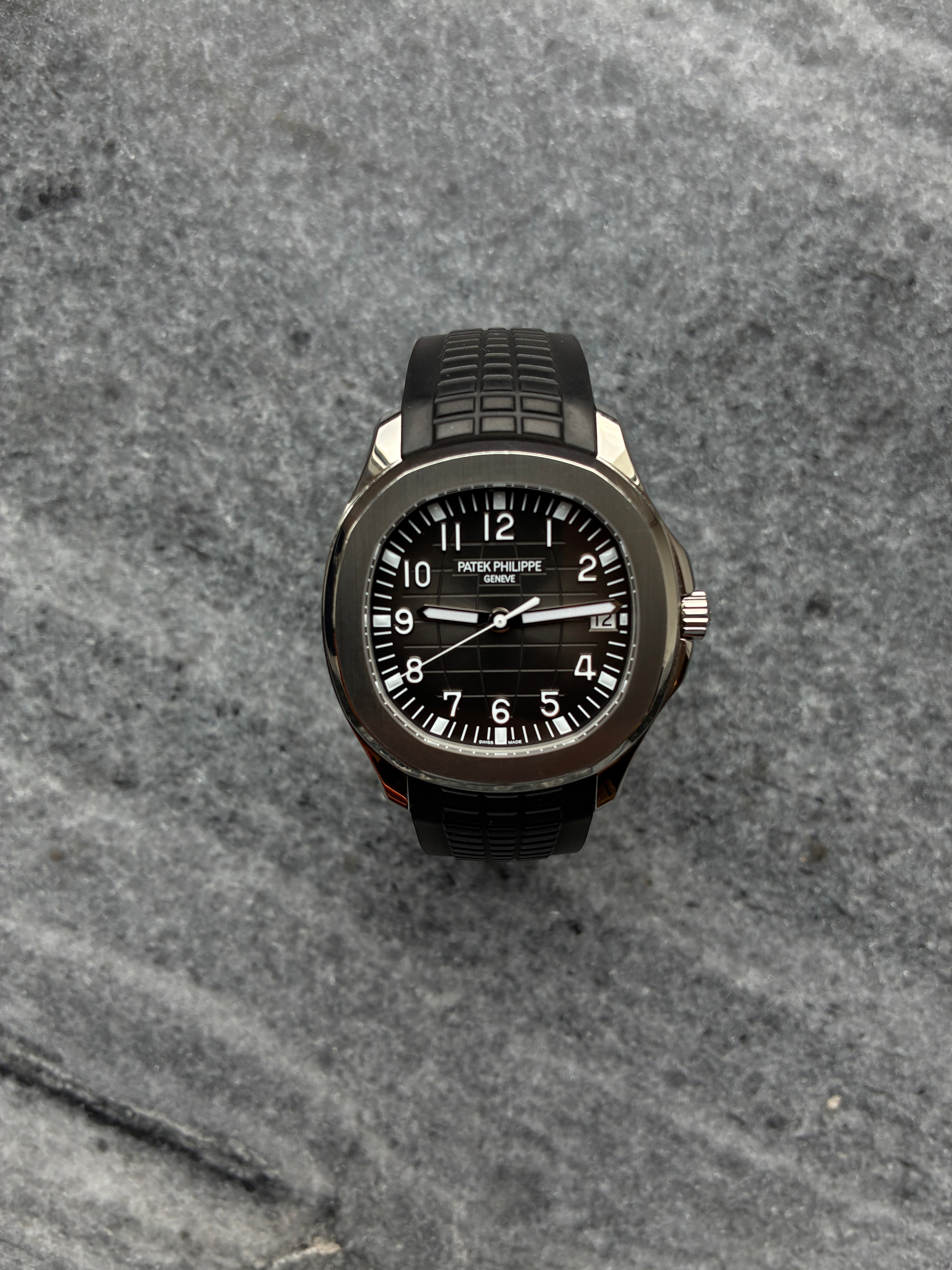 Aquanaut / Black Dial / Rubber Strap / Original Invoice / Full-Set 2025