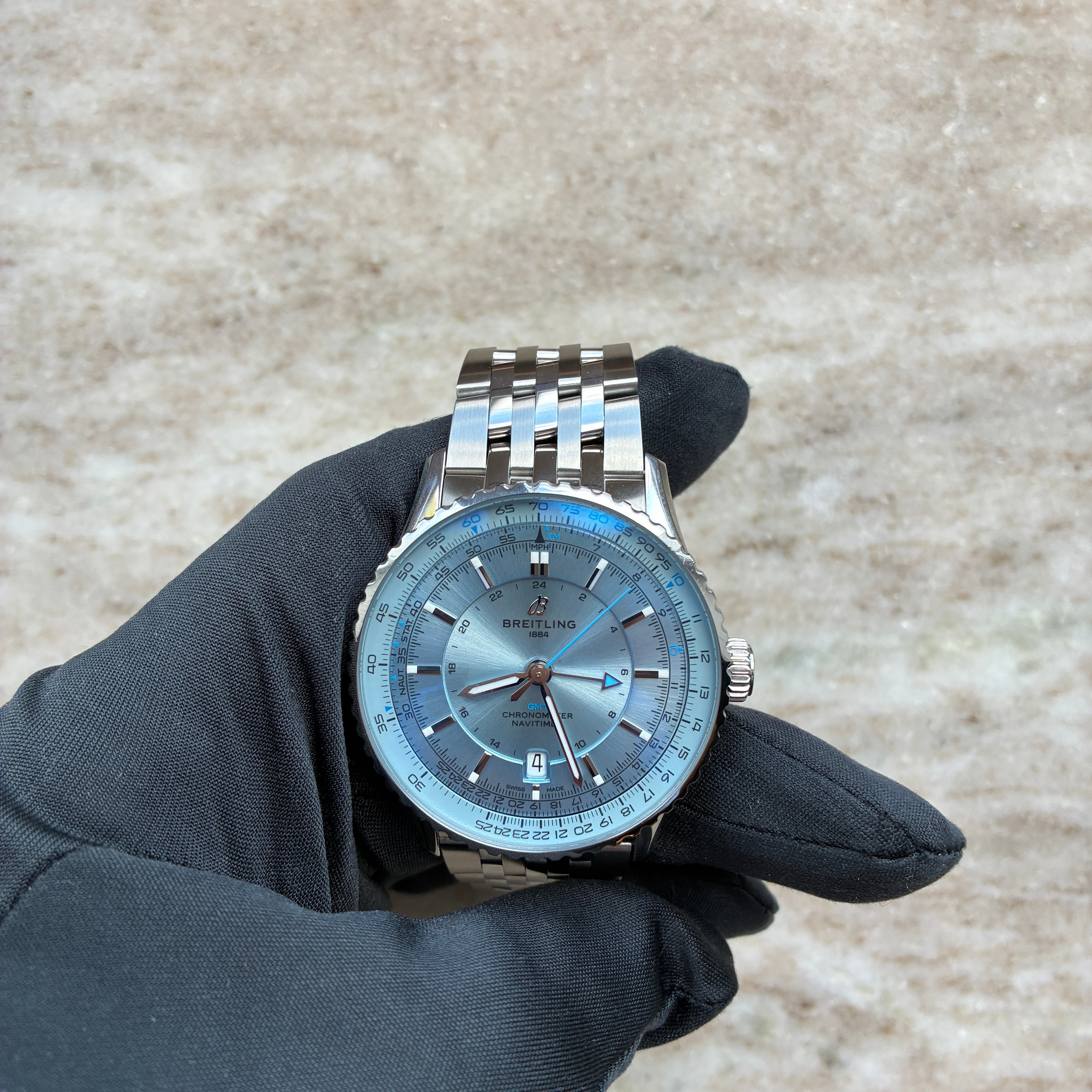 Navitimer / second strap / GMT / Ice Blue Dial / orig. Rechnung / Stainless Steel / Full-Set / 2024