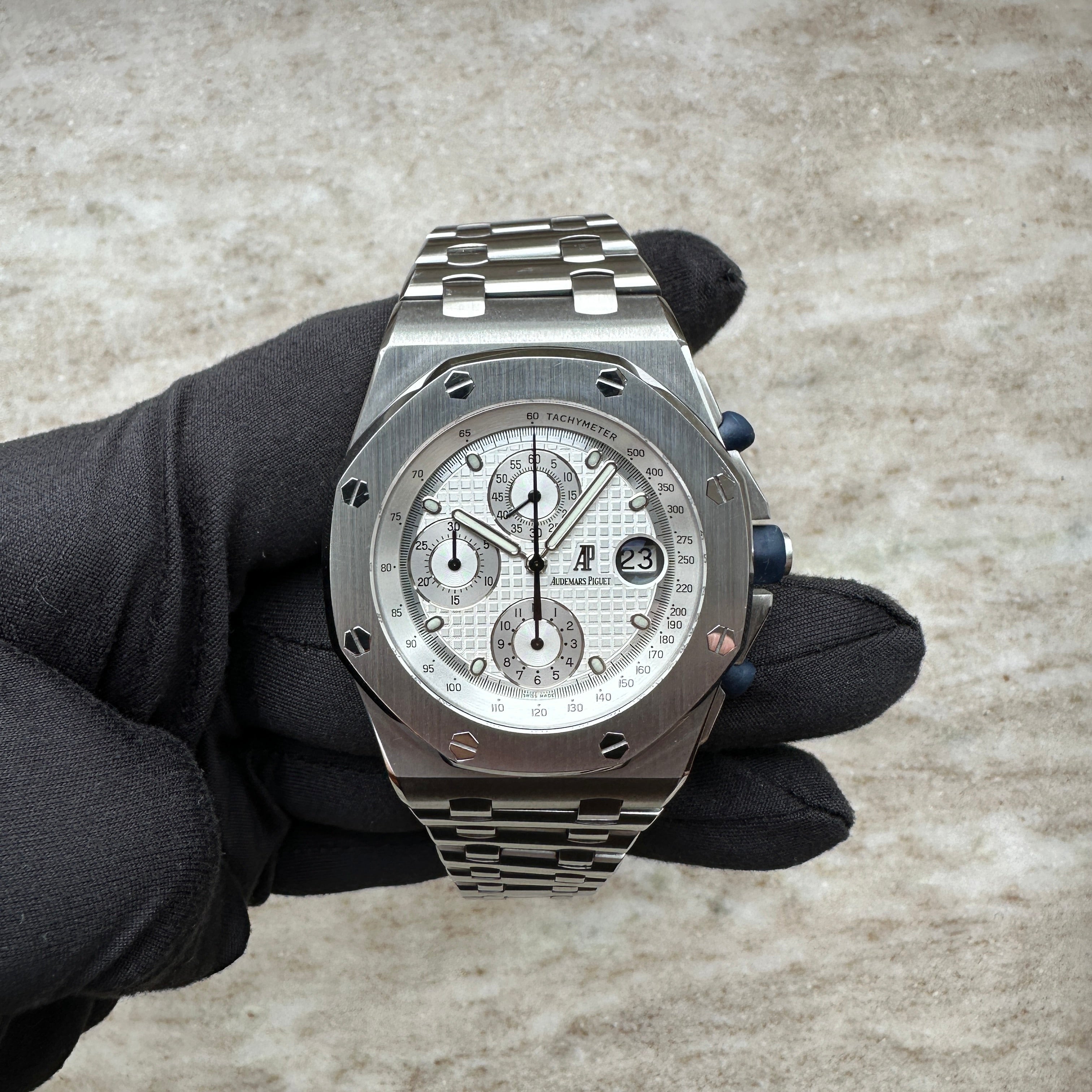 Royal Oak Offshore / Chronograph / White Dial / Papers / stainless steel strap / 2005