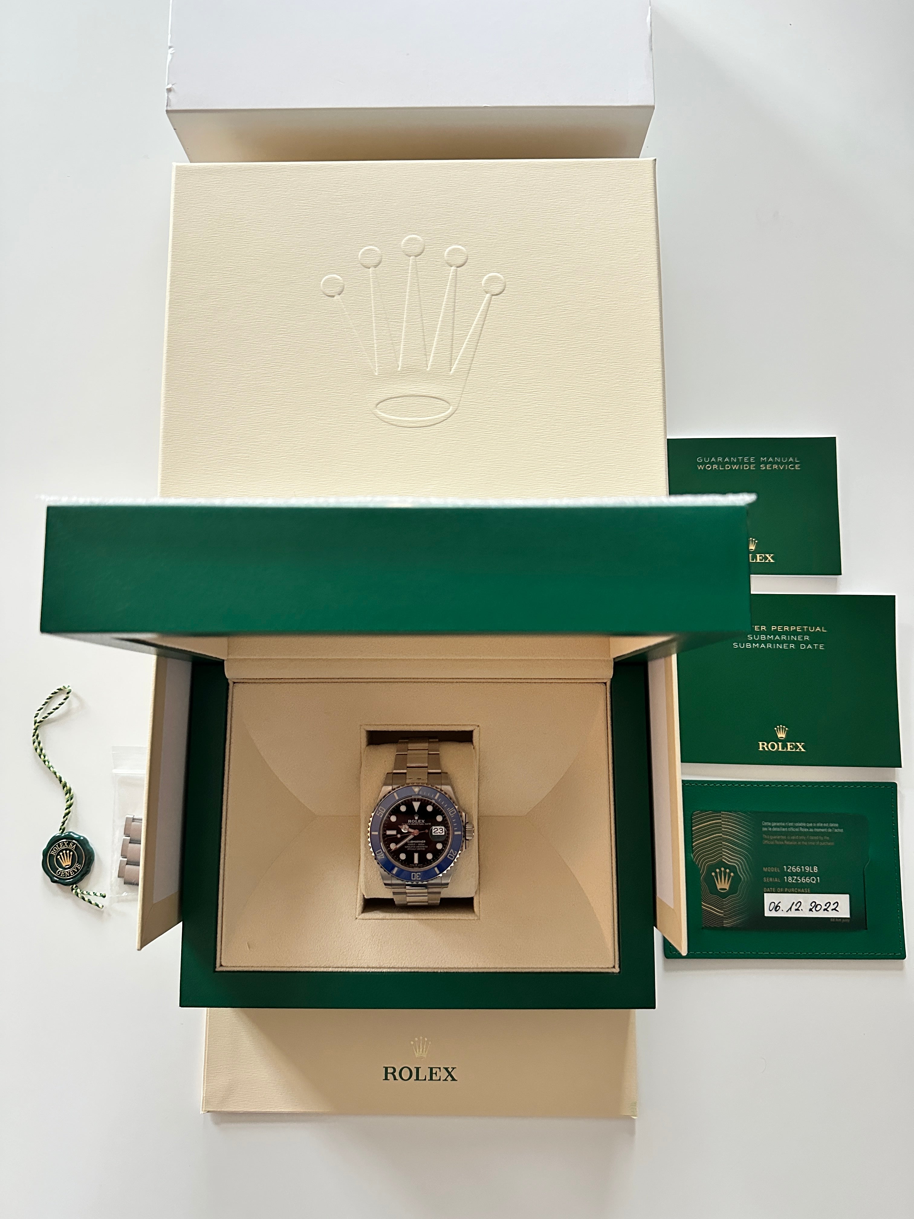 Rolex - Rolex Submariner Date Whitegold 'Blueberry' 126619LB - Juwelier Spliedt