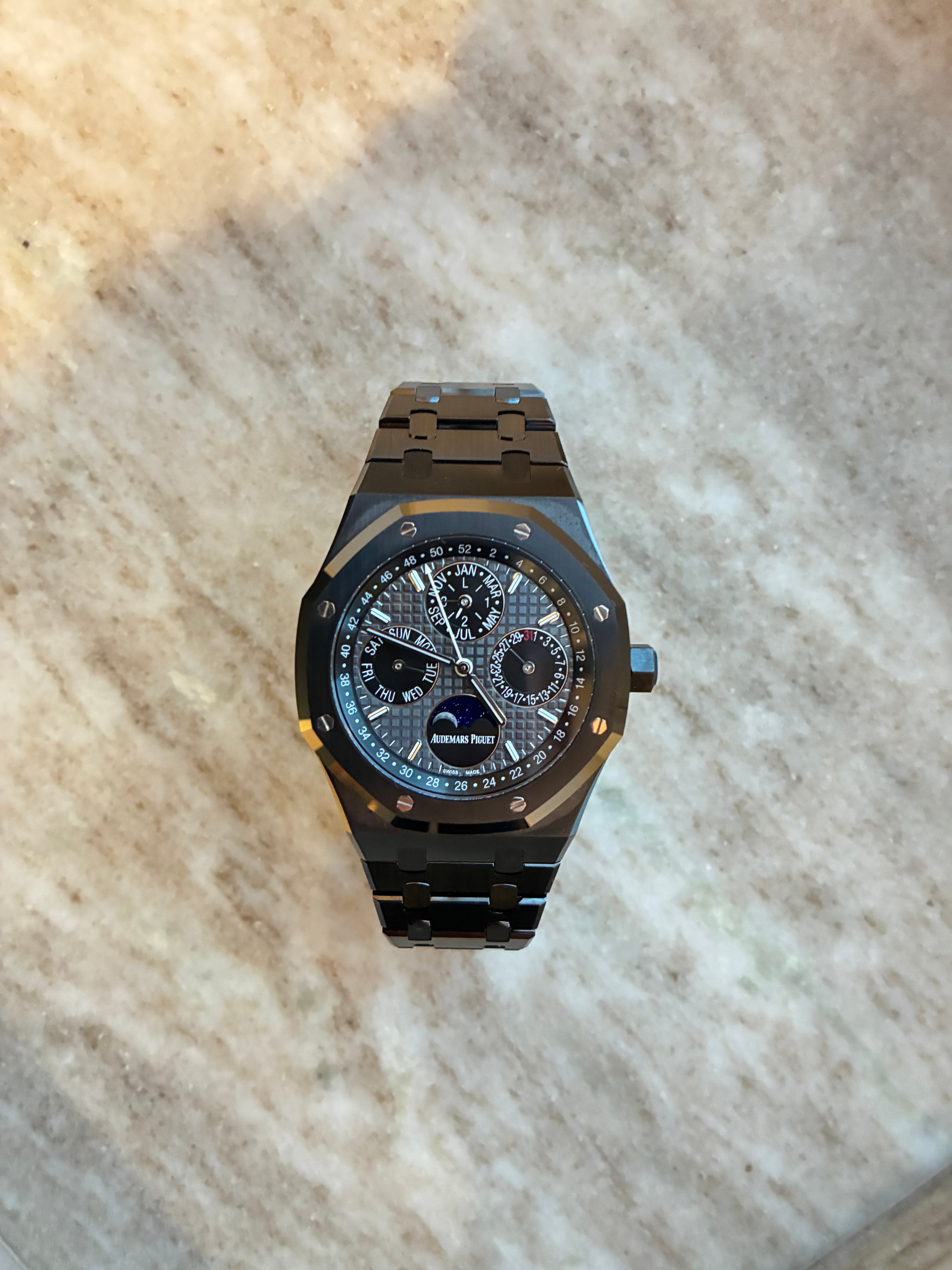 Royal Oak Perpetual Calendar Black Ceramic 26579CE / Service in 2025 / Jahr 2018