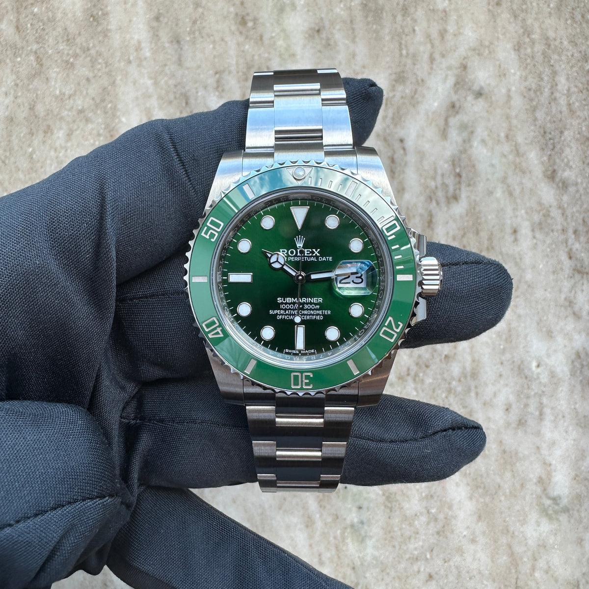 Submariner Date Hulk 116610LV / Full Set + Links / LC100 / 2020