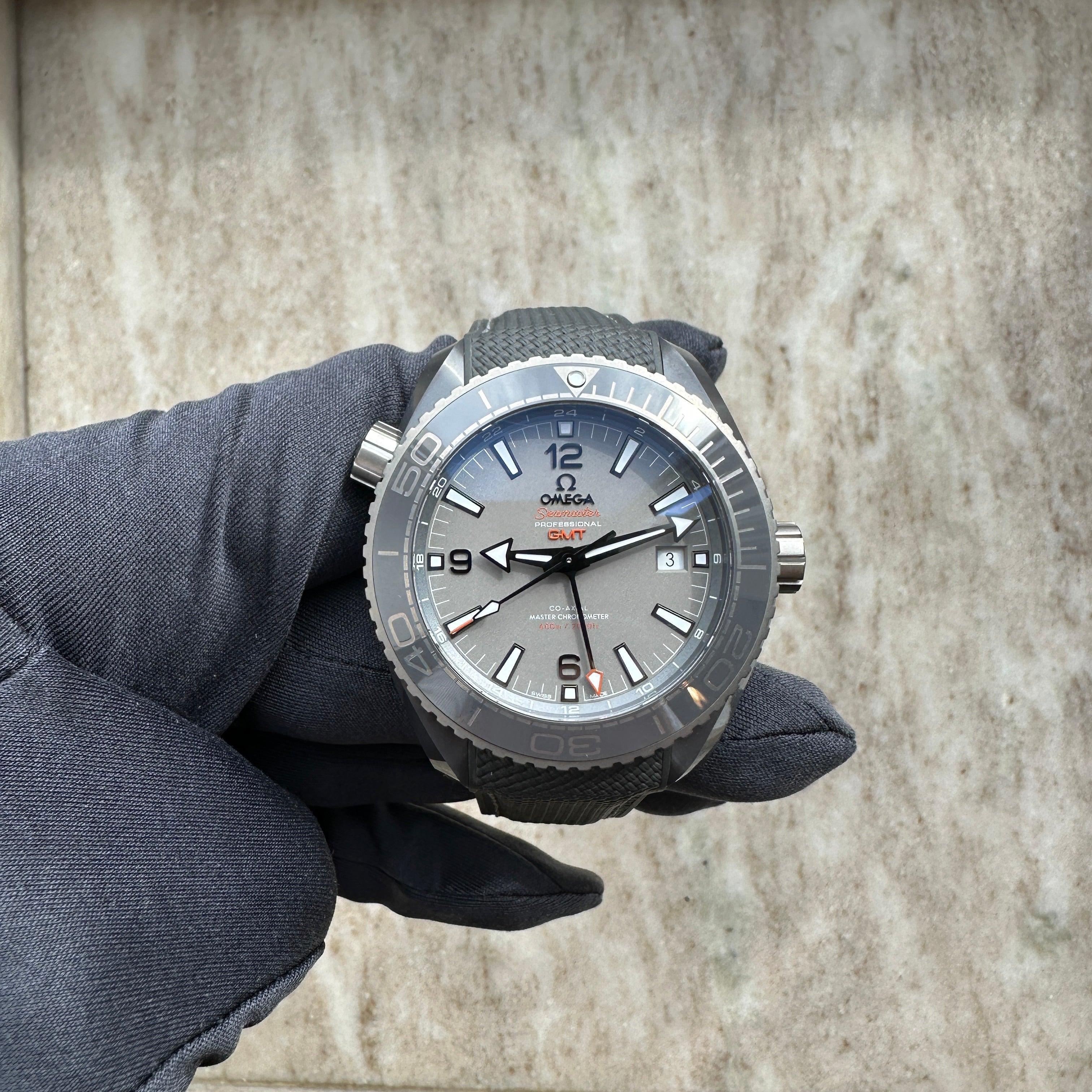 Seamaster Planet Ocean GMT Grey Ceramic / perfect Condition / Full Set / 2026