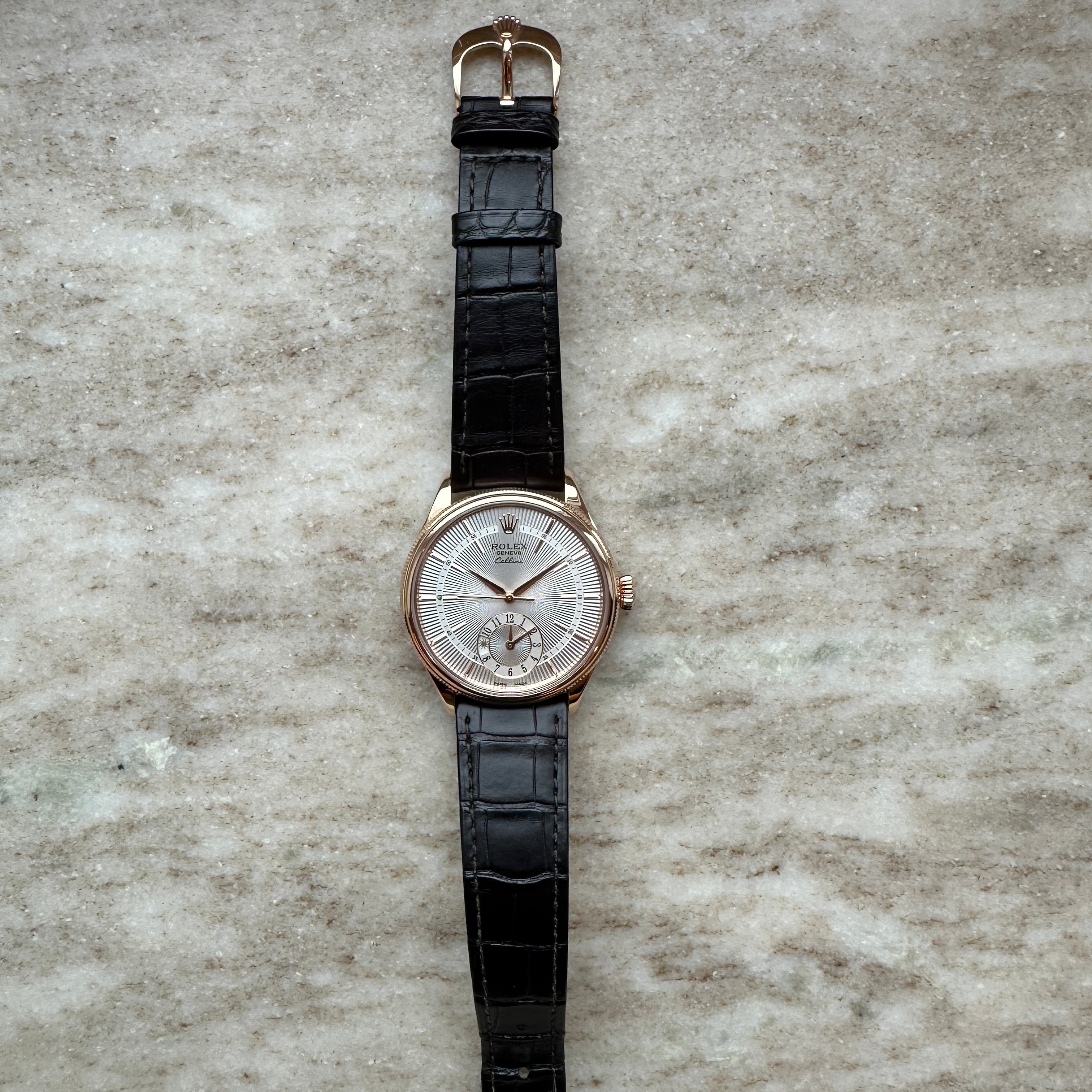 Rolex - Cellini Dual Time Roségold 50525 / Full Set / LC100 / Silver Dial / 2018 - [product_sku]