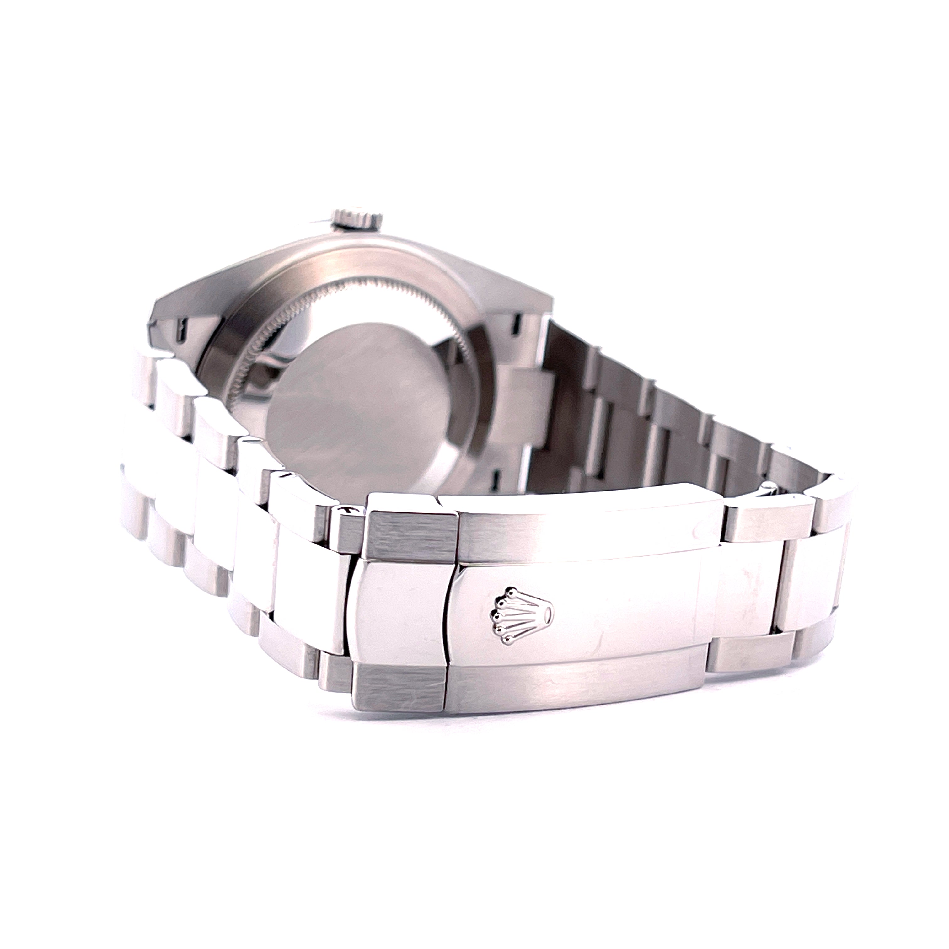 Datejust 41 Blue Dial Jubilee Whitegold Bezel / Box and Papers / 126334 / Very Good Condition / 2022