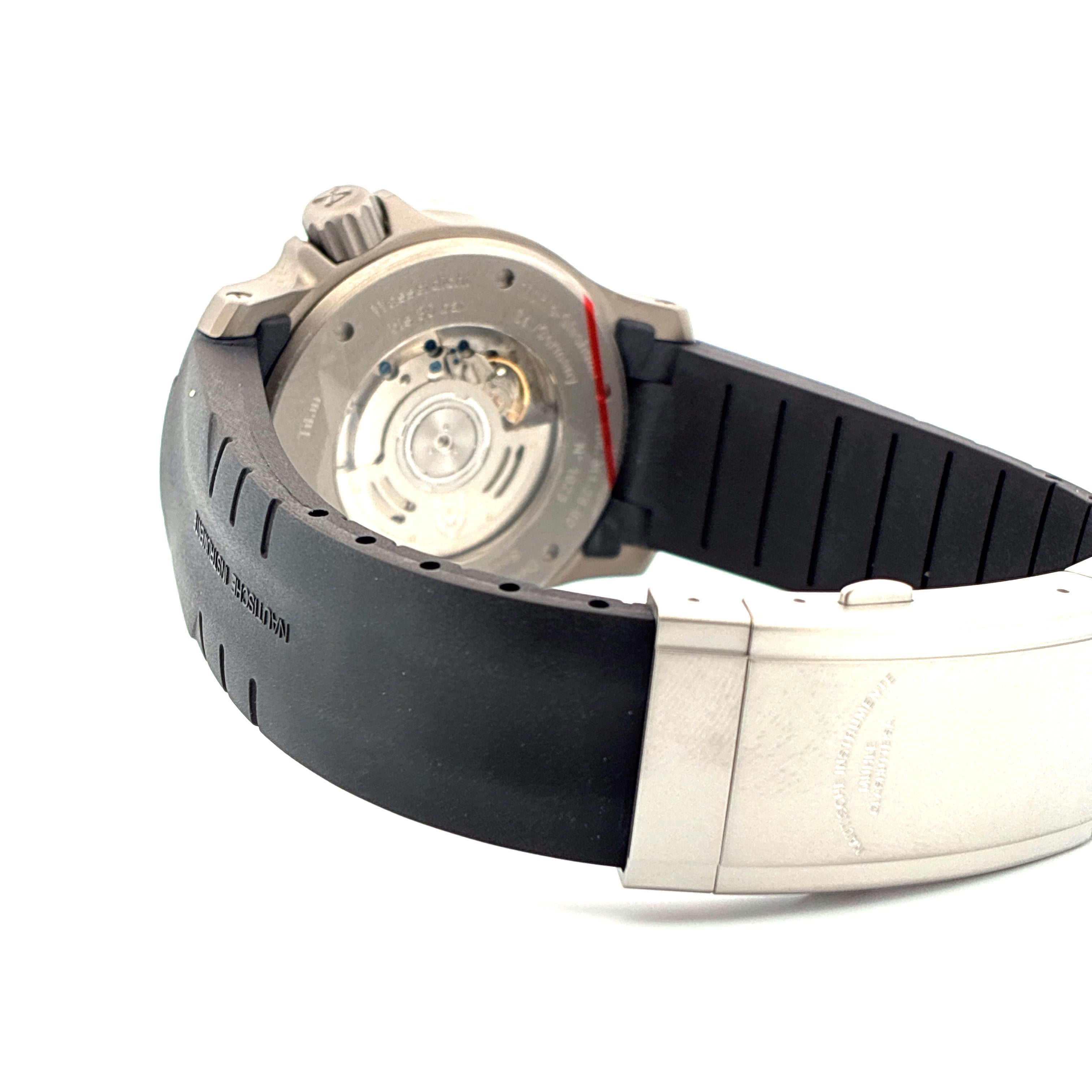 Mühle Glashütte Seebataillon GMT, Rückansicht mit Automatikuhrwerk und schwarzem Kautschukband