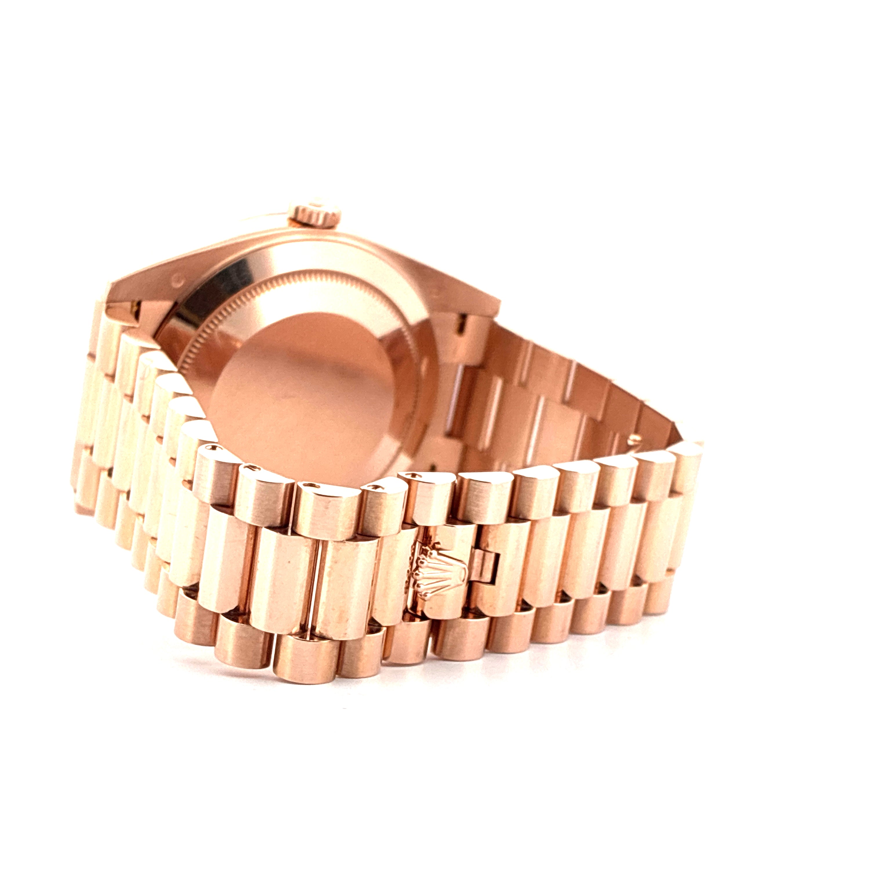 Day-Date 40 / Roségold / Rolex Service 2025 / Invoice / Baguette Factory Set / Pink Dial / Full-Set 2021