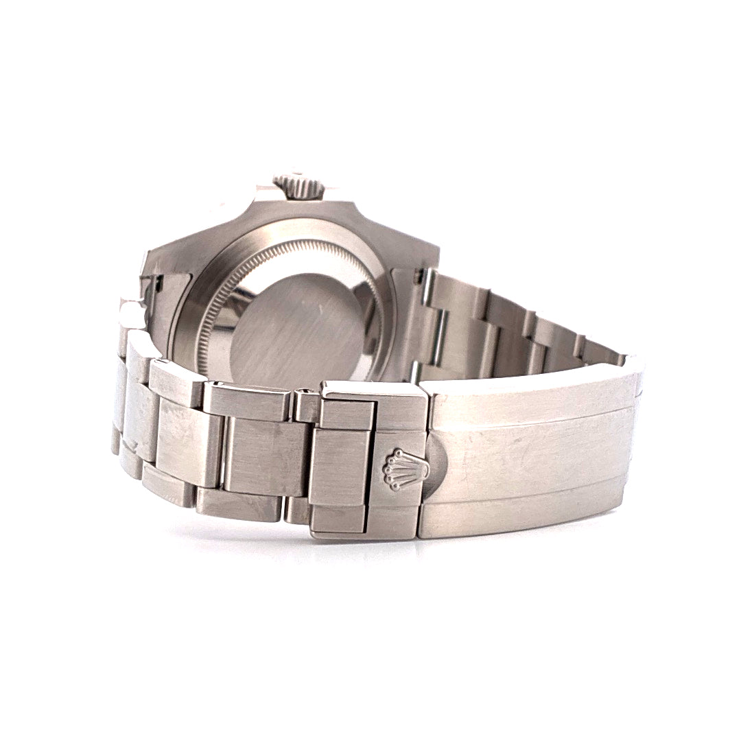Submariner (No Date) (2015)