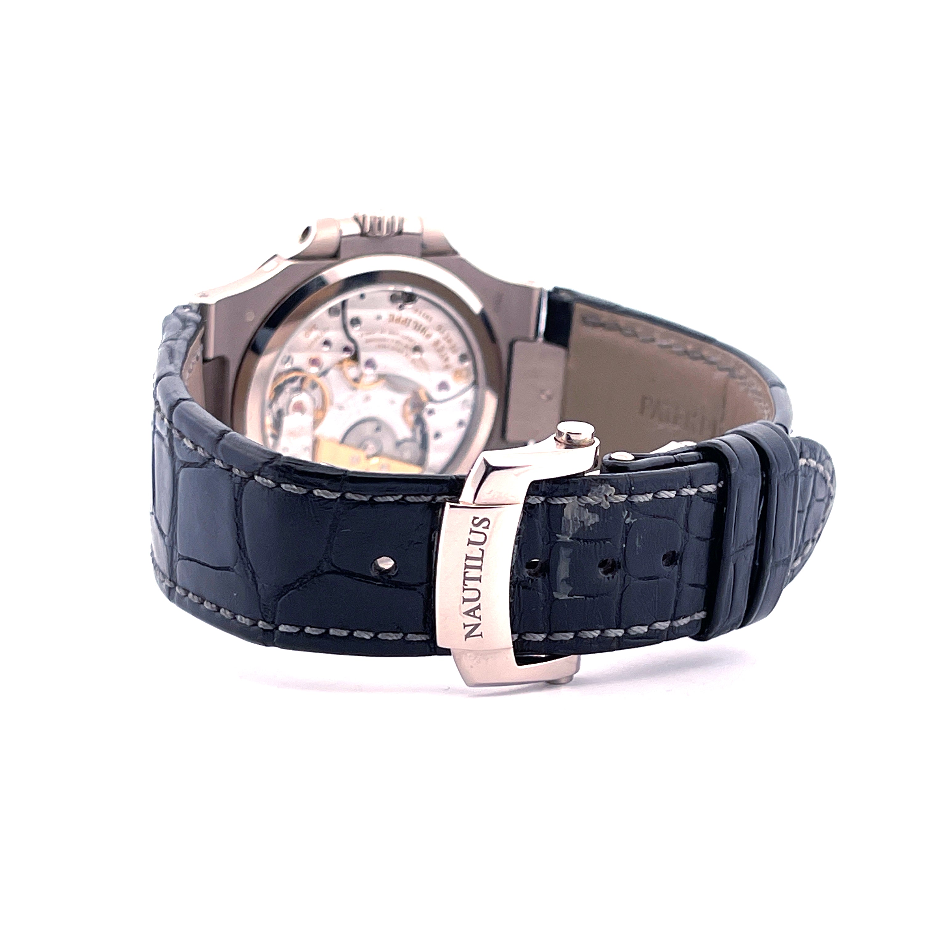 Patek Philippe - Nautilus 5712G-001  / Whitegold / Box & Papers / 2020 - [product_sku]