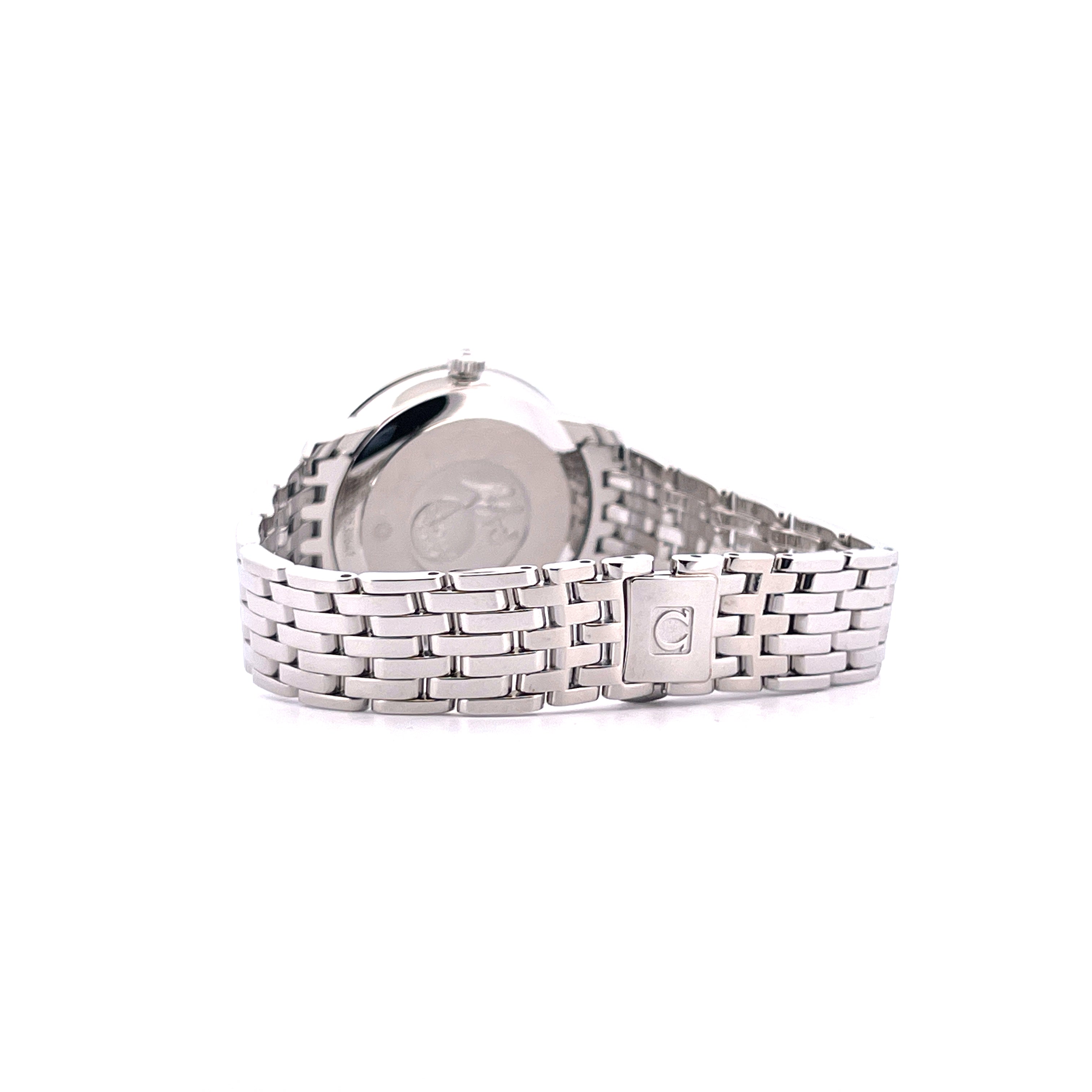 Omega De Ville Prestige Lady Automatik Edelstahl Armband mit Omega Logo auf Schließe von der Seite