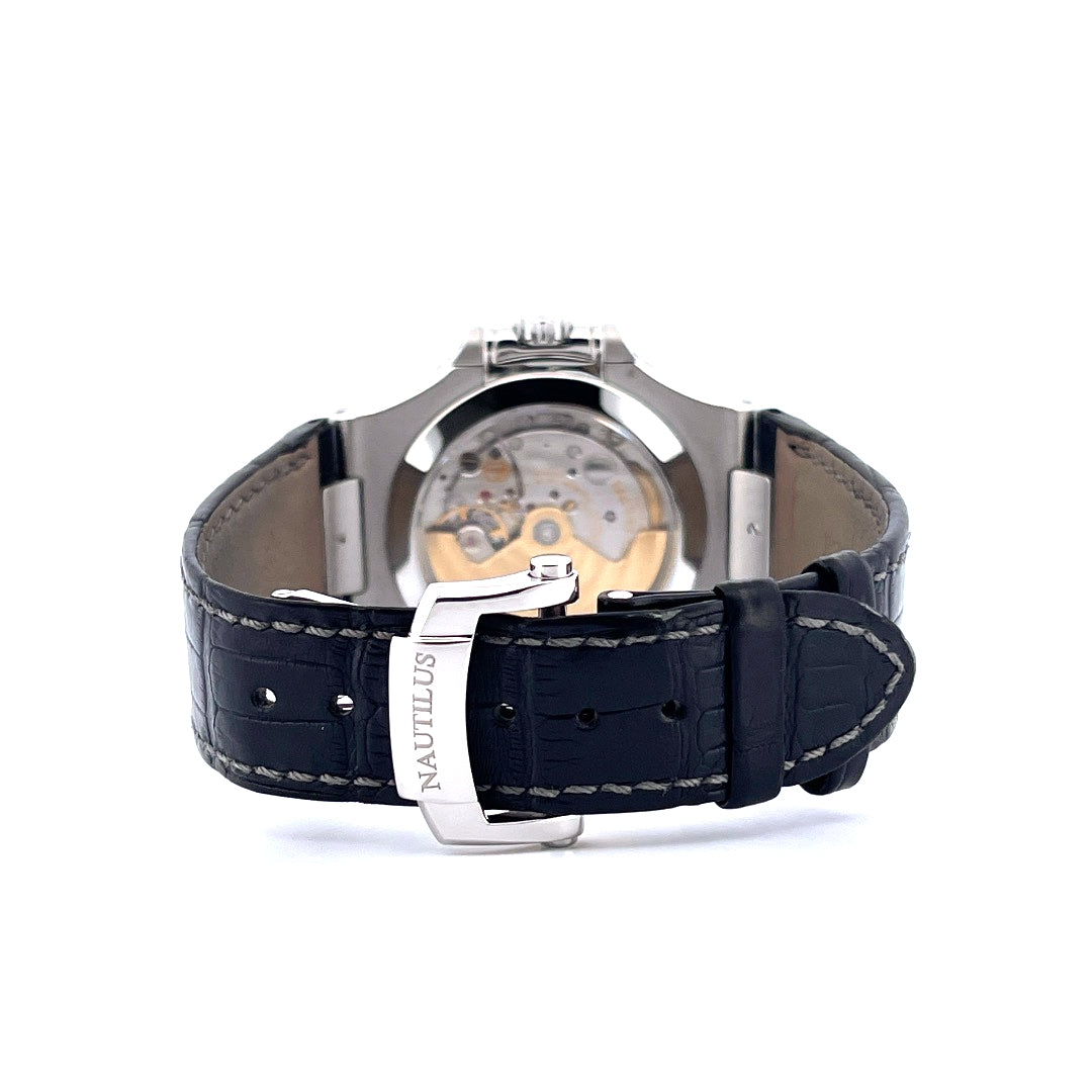Patek Philippe - Nautilus 5726A-001  Full Set / excellent condition / on stock 2nd strap 2014 - [product_sku]