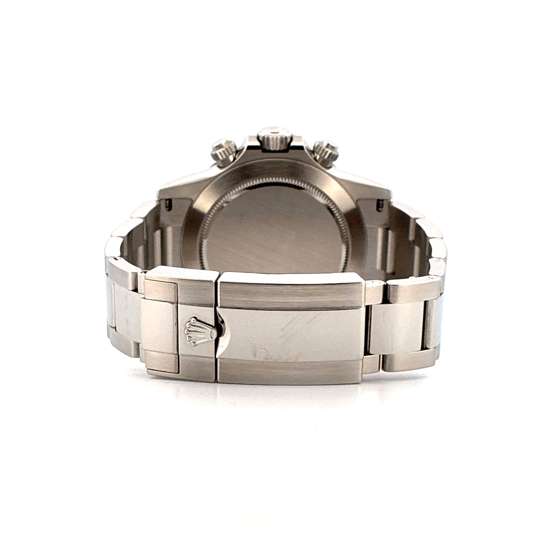 Rückansicht einer Rolex Daytona Panda-Dial aus Edelstahl, 2021, mit markanter Schließe und Armband